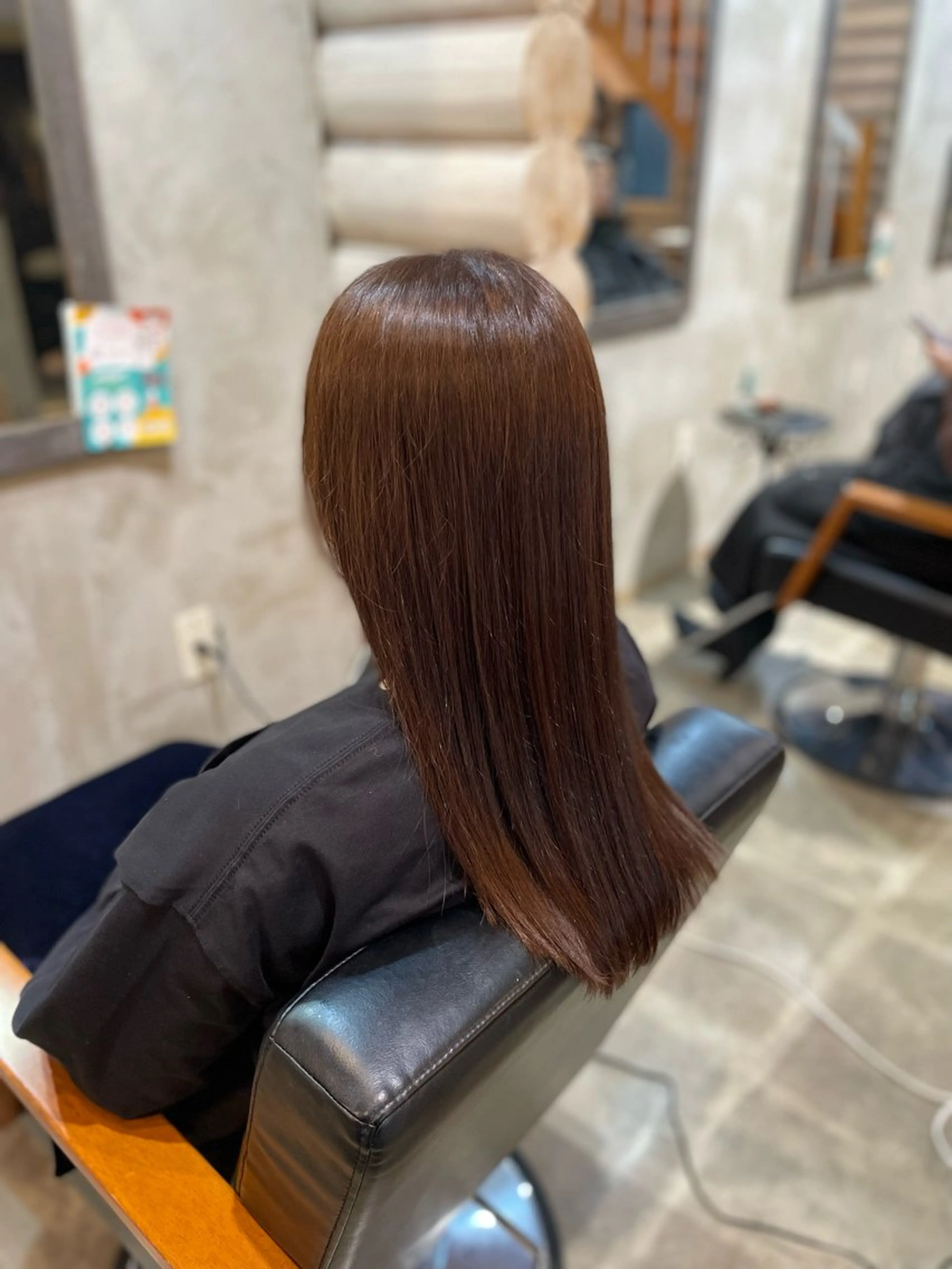 カラー ブラウンカラー ナチュラルブラウン 🐾及部 艶髪|艶 カラーショート|ボブのヘアスタイル