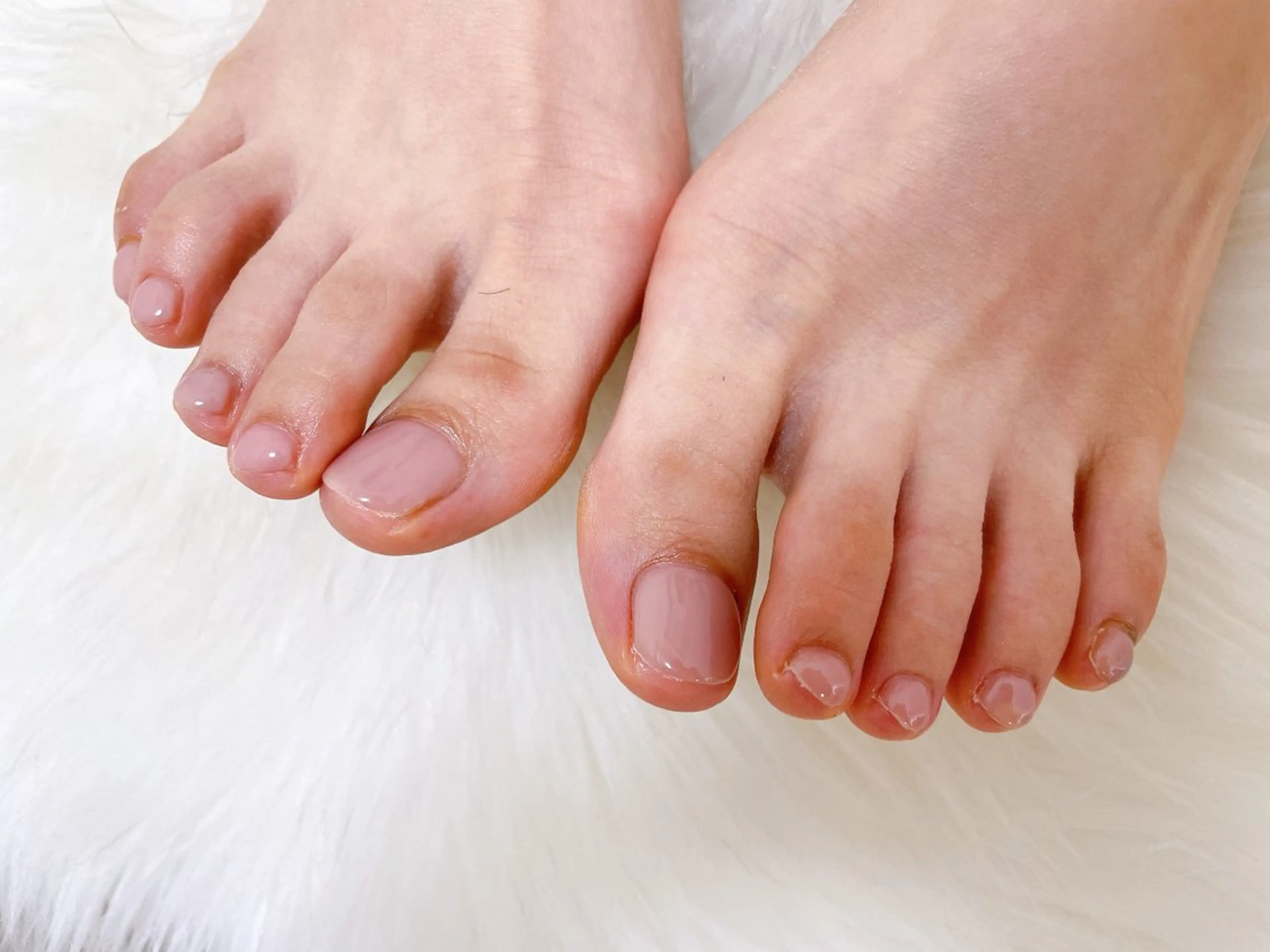 ネイル オーロラネイル フットネイル フレンチネイル ジェルネイル 韓国ネイル フットネイル Mogu nail 二子玉川のネイルデザイン