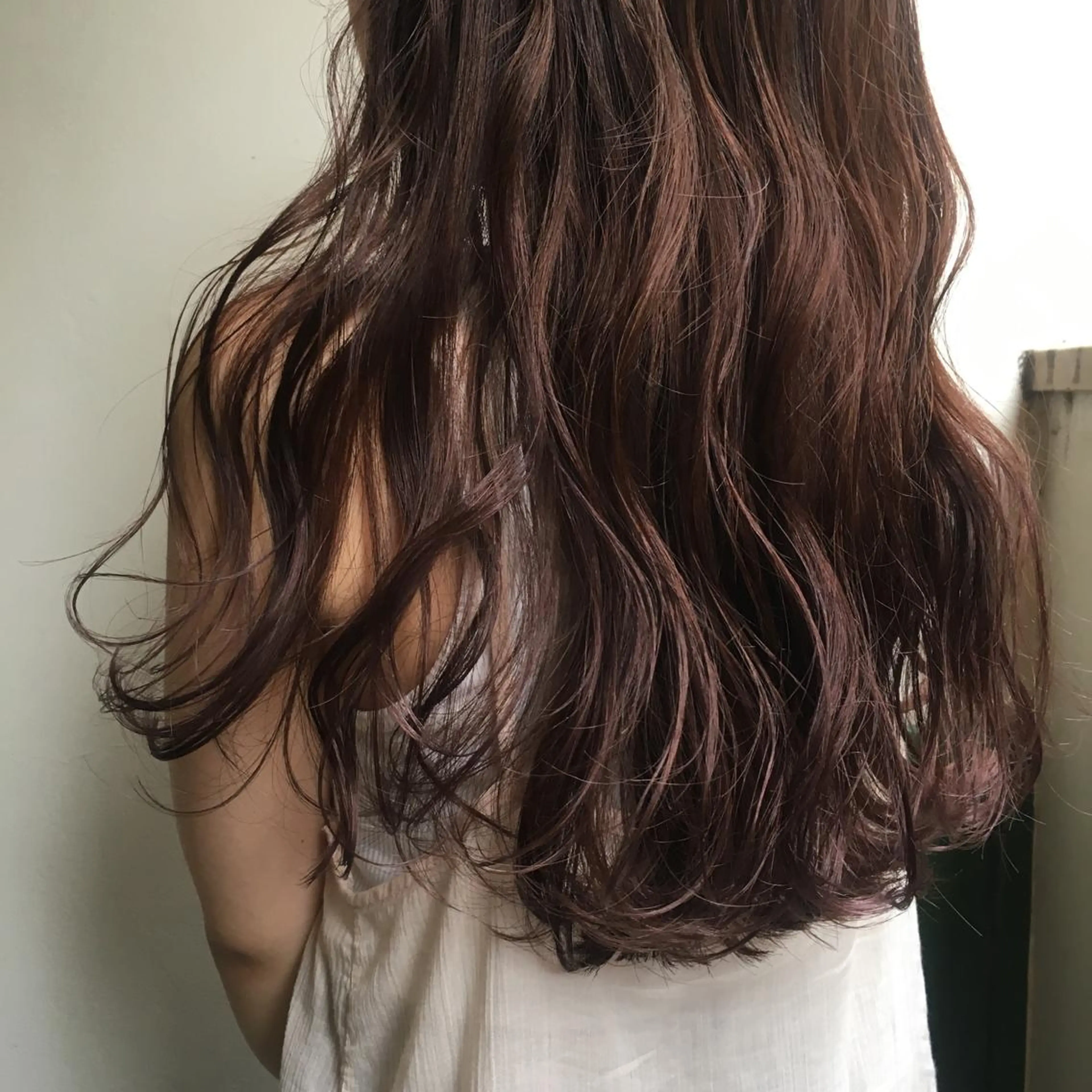 ロング カラー ブラウンカラー ピンクカラー BRUNTJET所属・MAEDA MADOKAのヘアスタイル