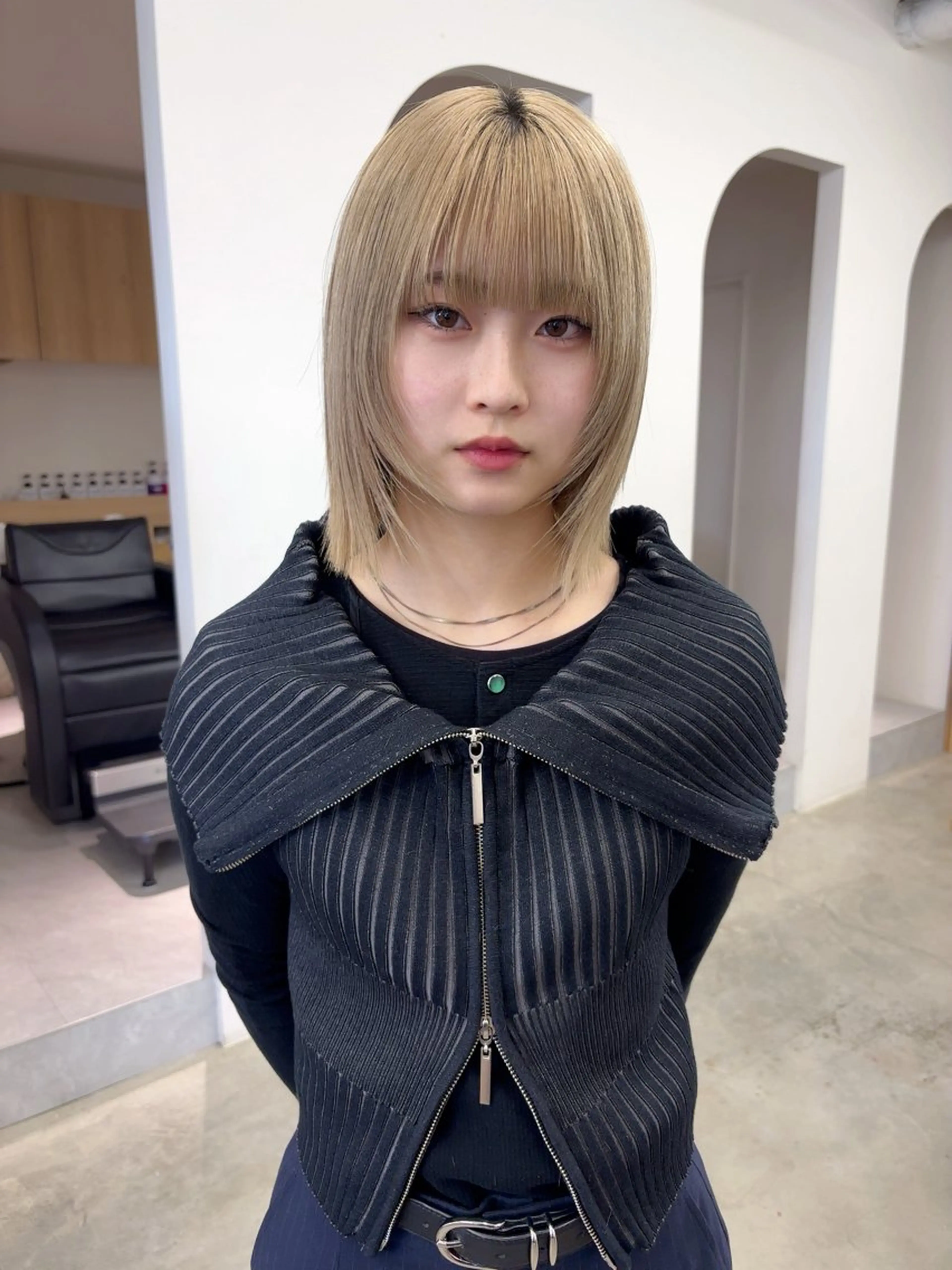 ショート ボブ レイヤーカット vince gio 彩織のヘアスタイル