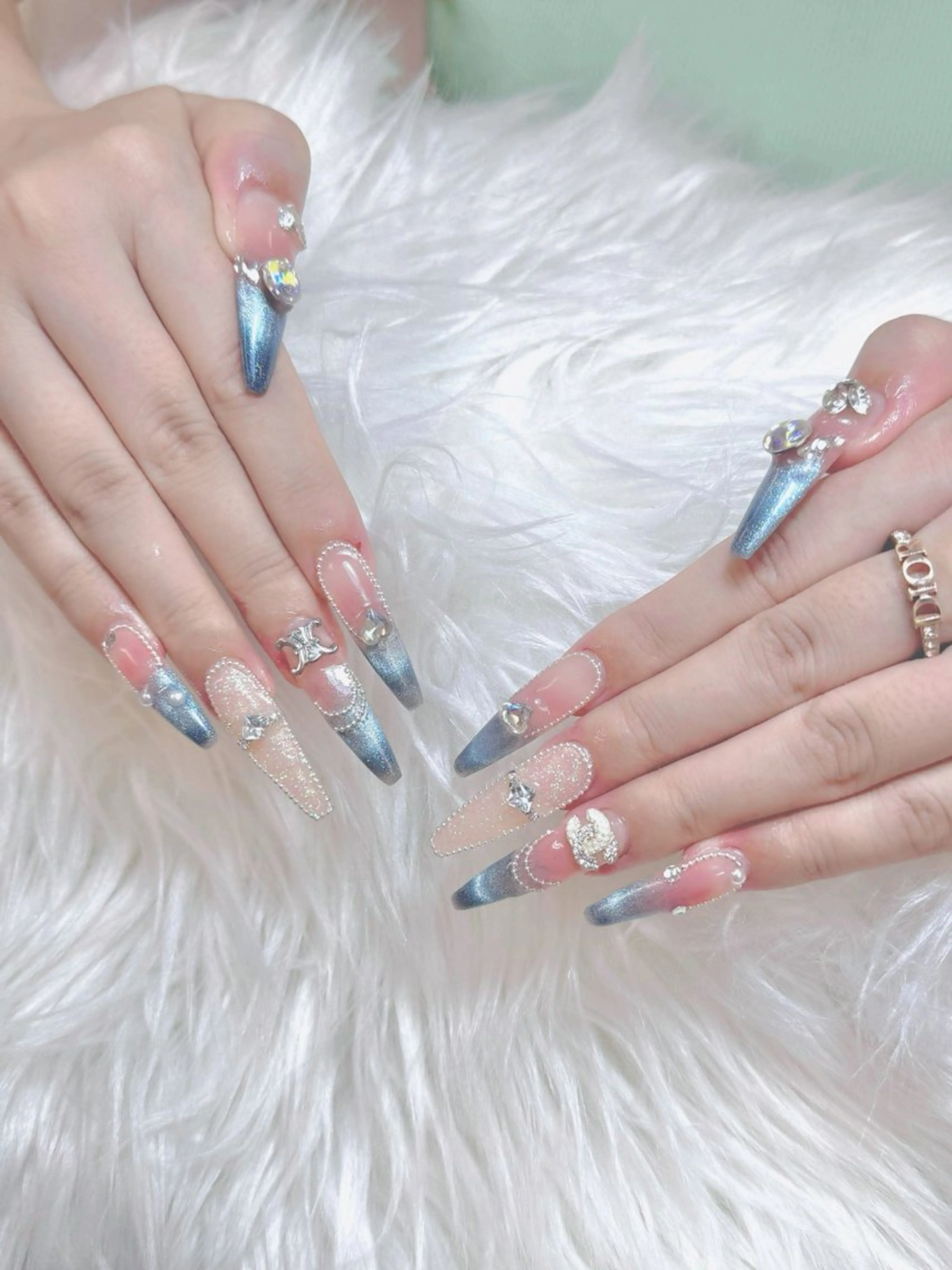 ネイル ジェルネイル 韓国ネイル マグネットネイル ネイルチップ 冬ネイル Lenie Nail Salonのネイルデザイン