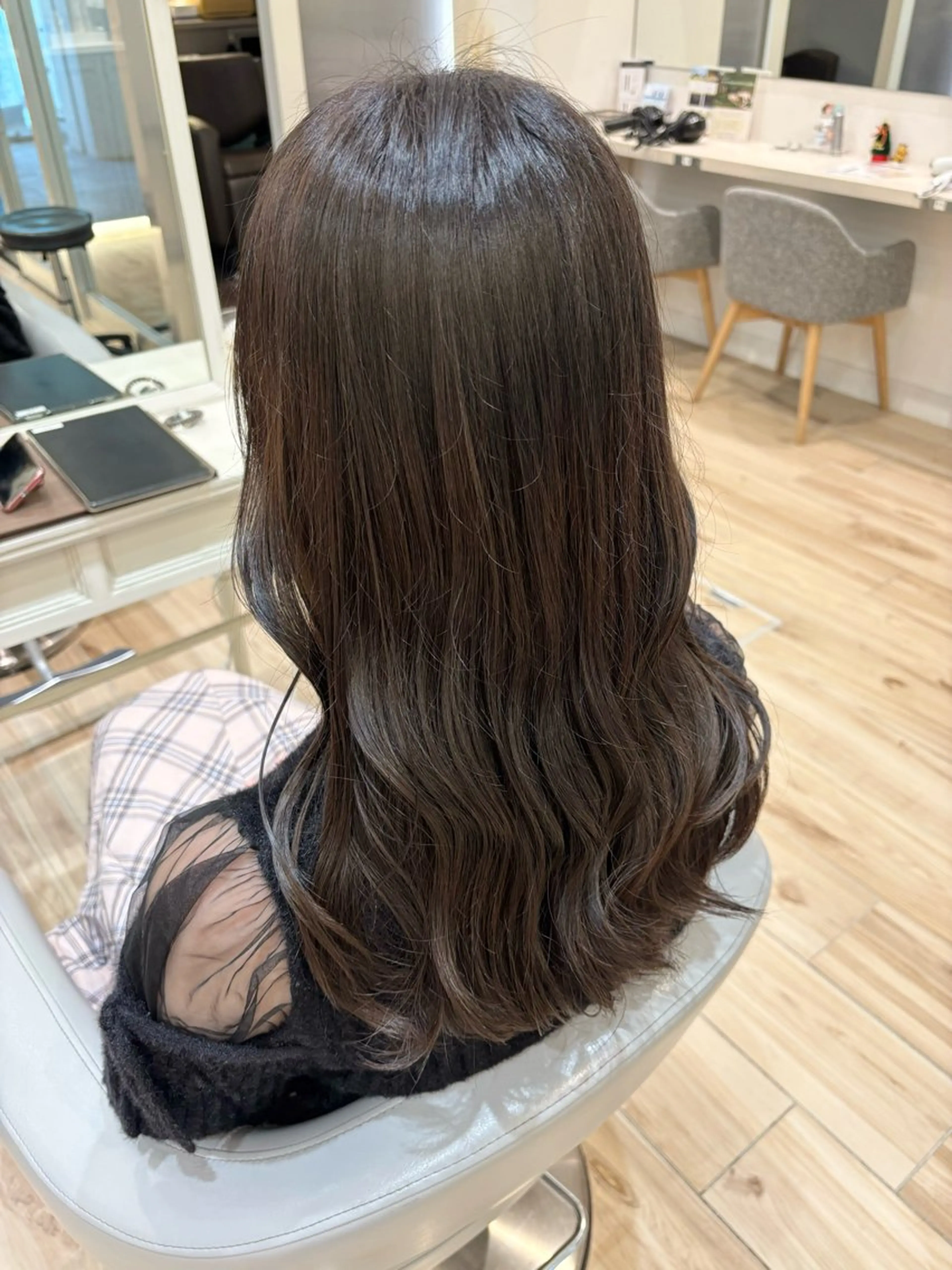 ロング カラー ヘアアレンジ カット ヘアカラー トリートメント レイヤー/顔まわり 透明感カラー柳澤優名のヘアスタイル