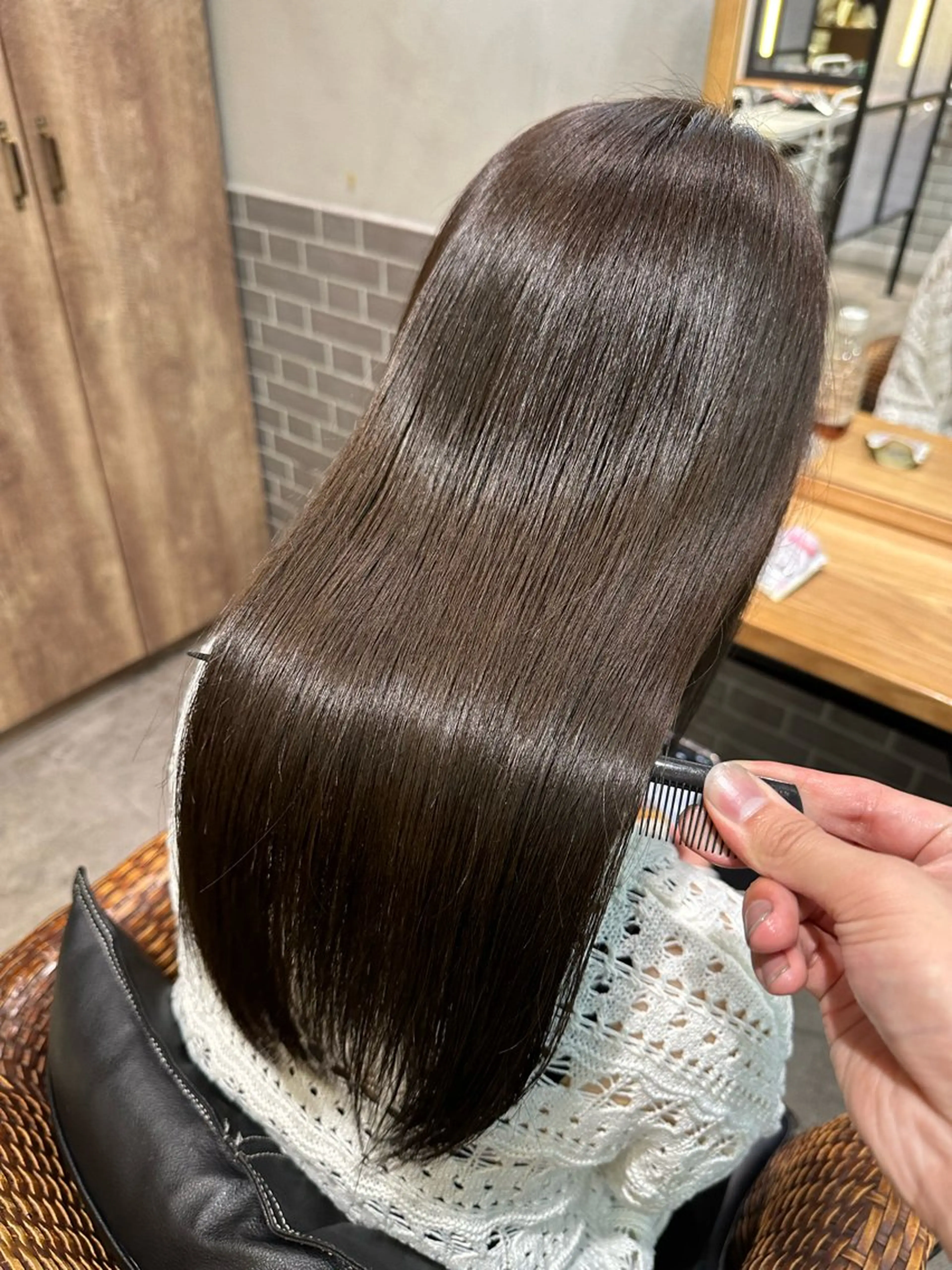 セミロング カラー パーマ ヘアアレンジ メンズ キッズ メンズブリーチ メンズ韓国風 メンズウルフカット ベージュカラー 黒髪 🌈髪質改善TR 艶カラーユウダイ🌈のヘアスタイル