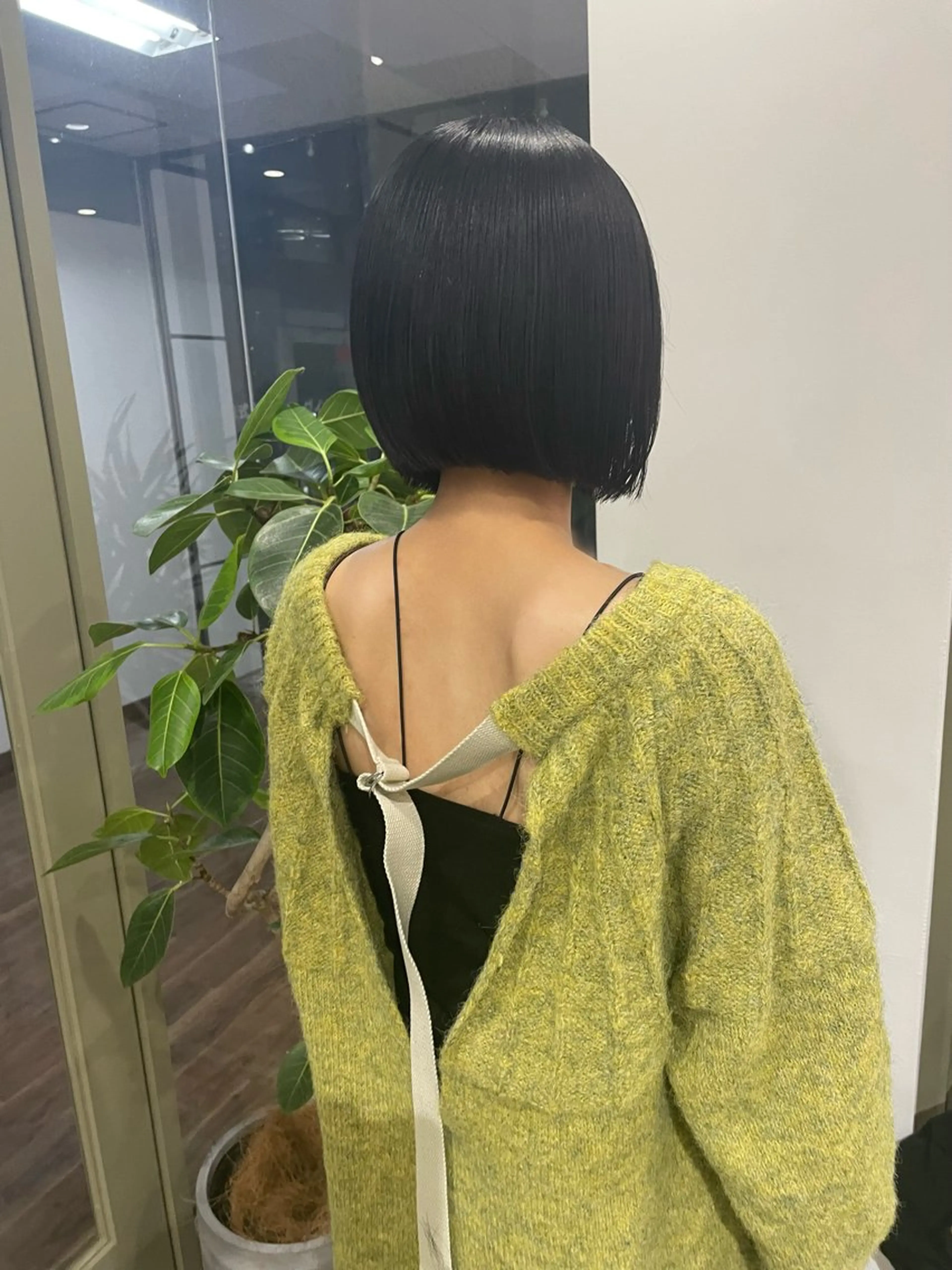 ショート カットパーマモデル 山中 遥のヘアスタイル