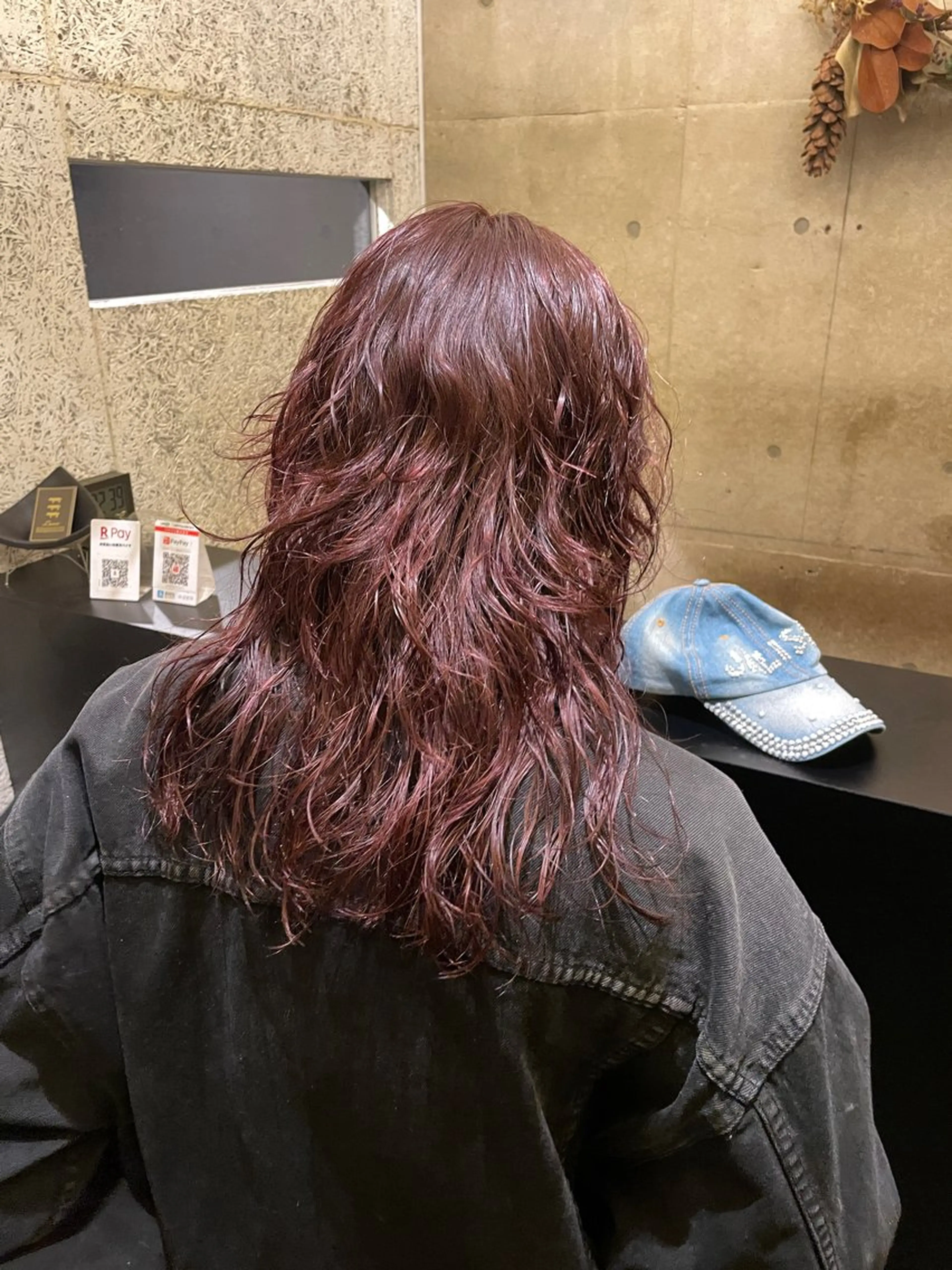 セミロング ヘアカラー luxe所属・luxe表参道 Aoiのヘアスタイル