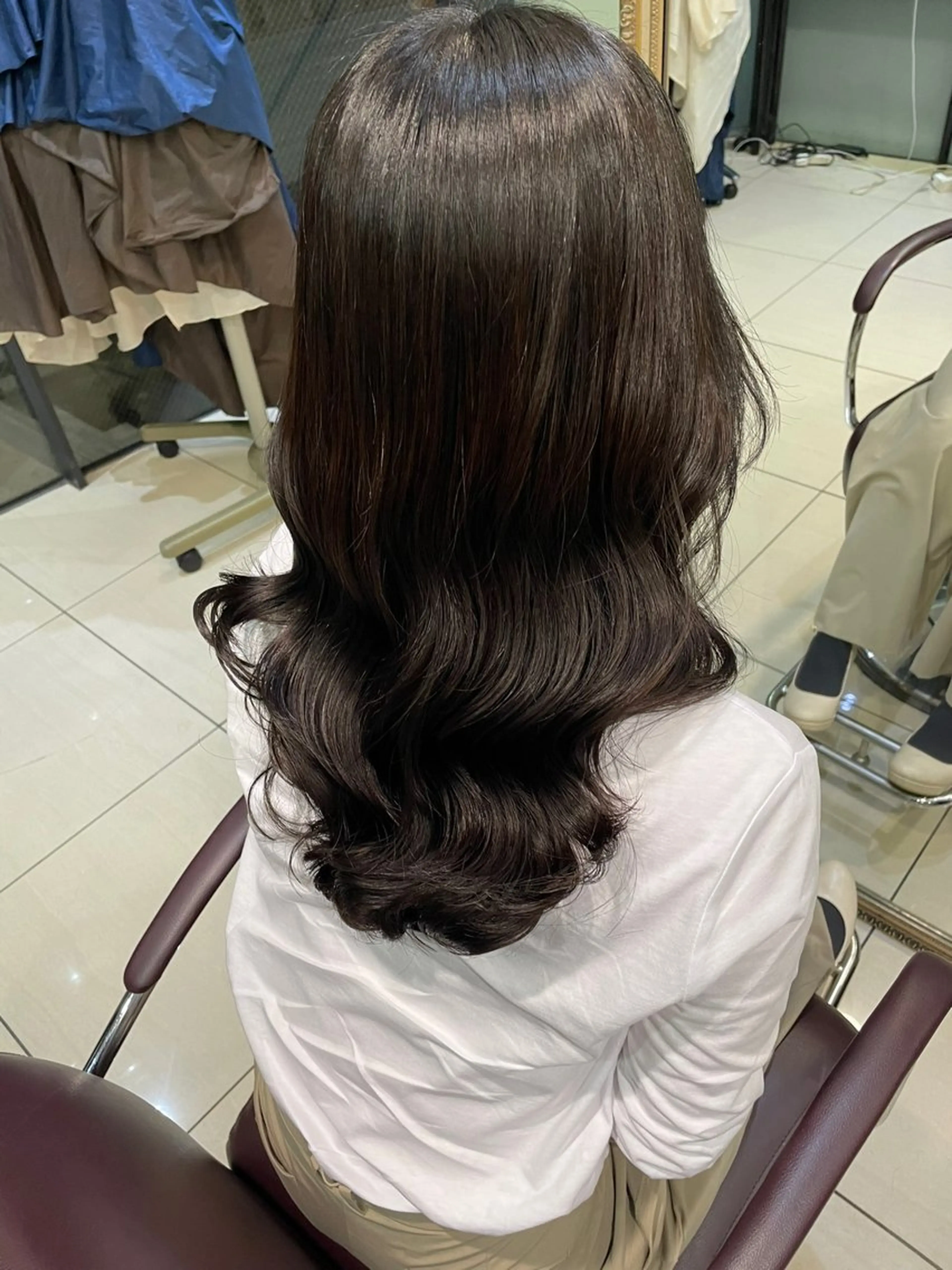 セミロング パーマ セミロングパーマ 韓国風ヘア レイヤーカット 韓国風/コテ巻き風 パーマ/表参道/るいのヘアスタイル