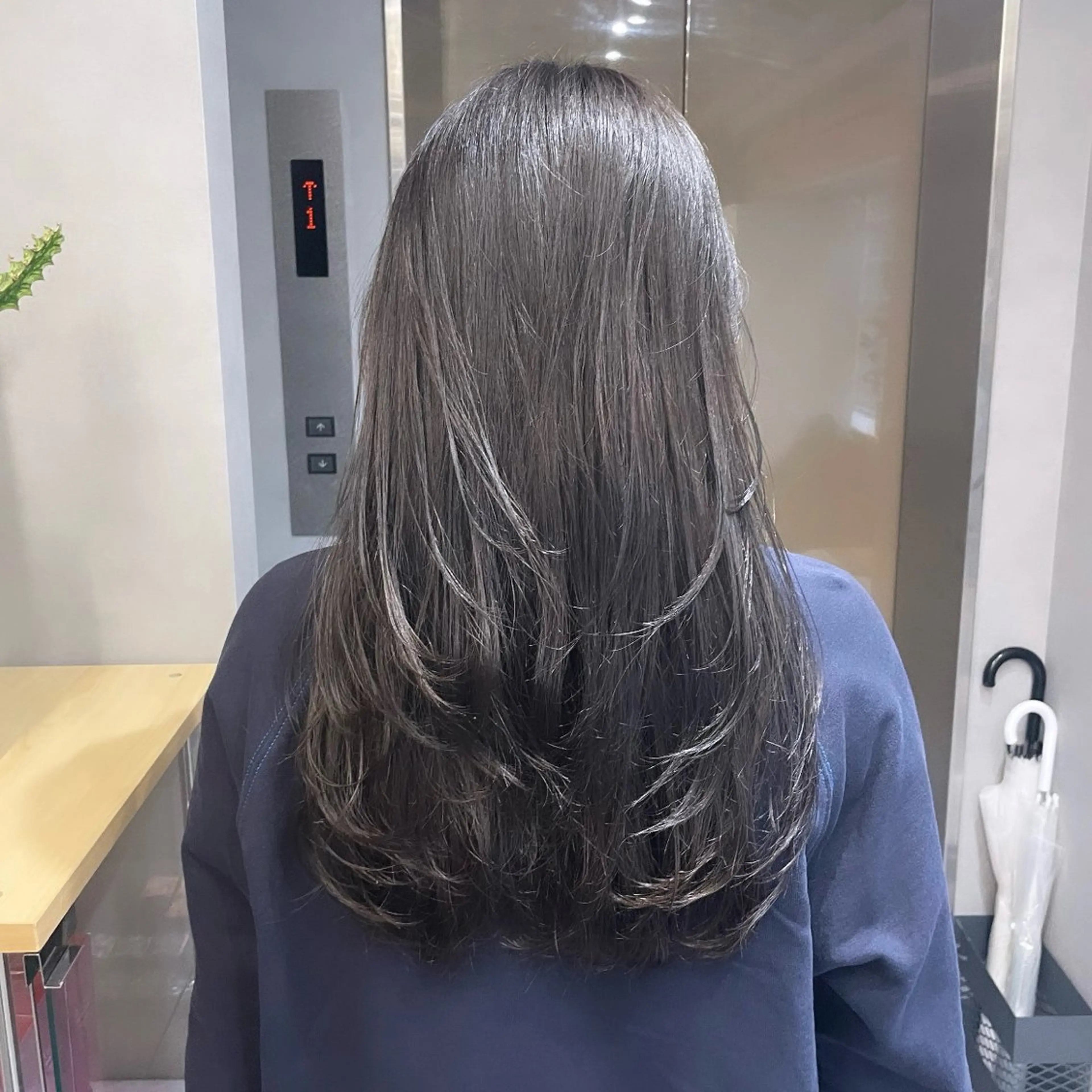 ロング レイヤーカット カット Rui/透明感カラー 暖色/レイヤーカットのヘアスタイル