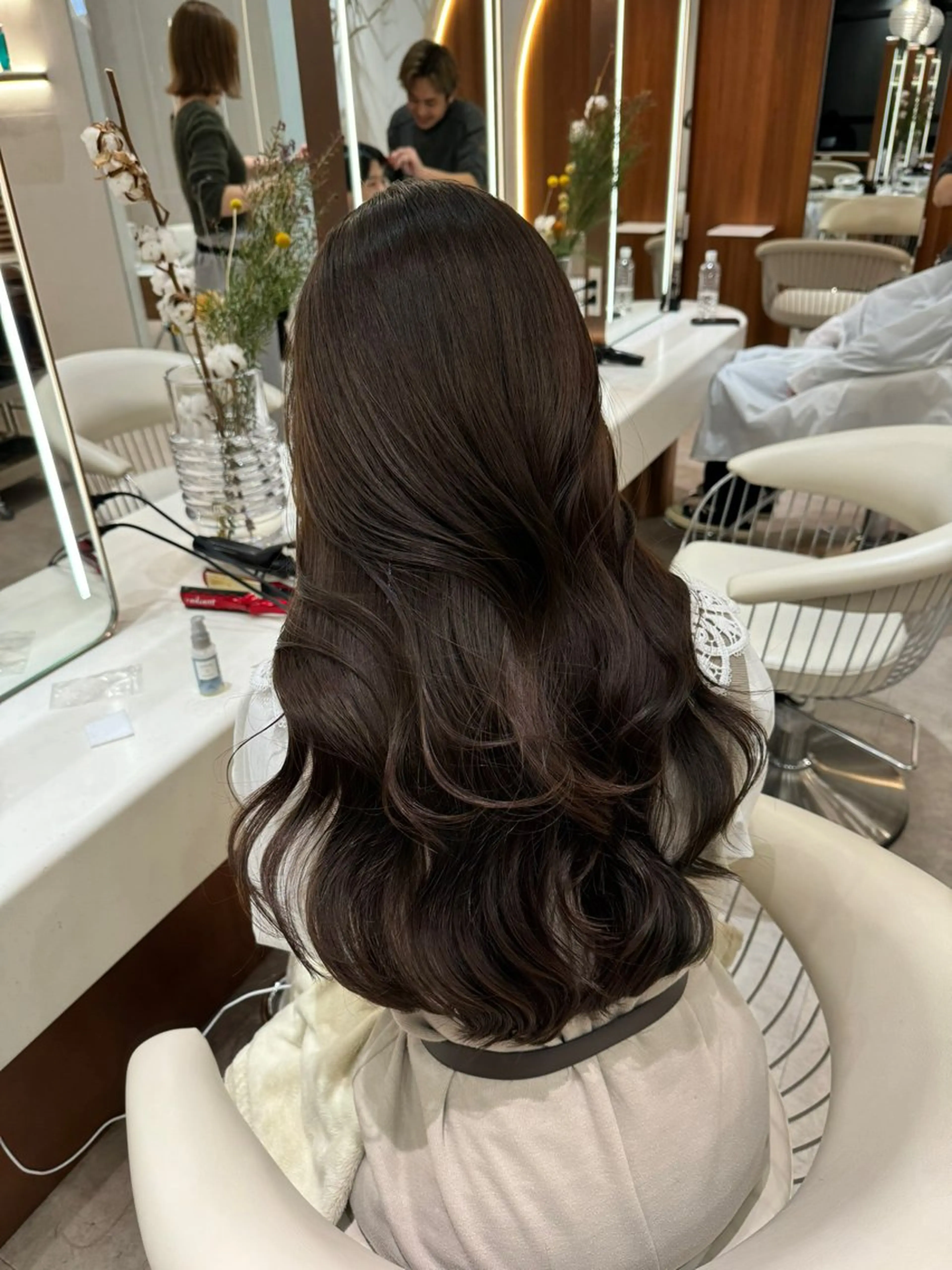 ロング カラー ブリーチ ブラウンカラー 透明感カラー ココアブラウン ブリーチなしカラー カット ヘアカラー トリートメント ヘアセット 韓国レイヤー🇰🇷 韓国研修◎渋谷カイトのヘアスタイル