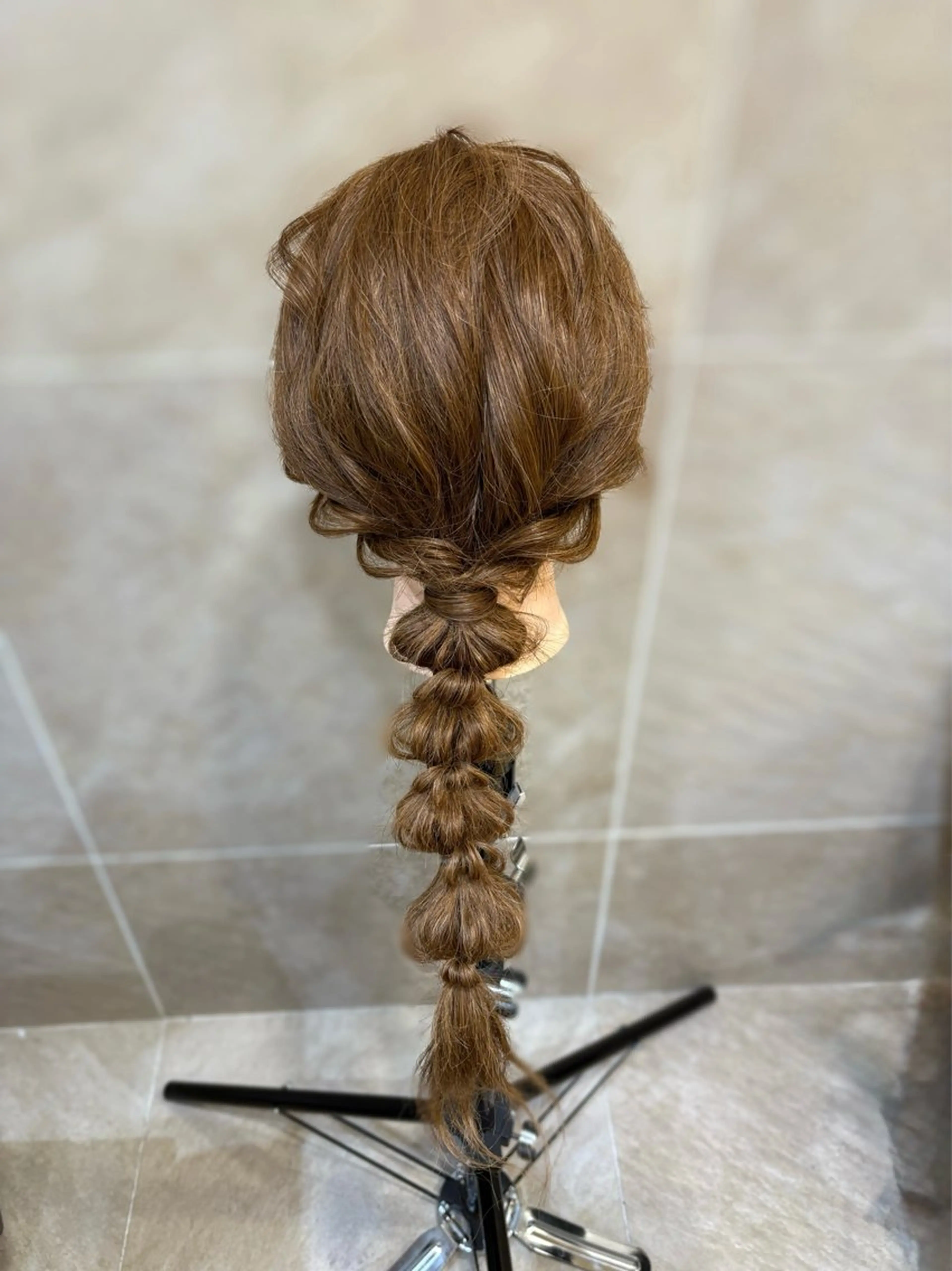 【先着3名様限定🍰】ヘアセット💍編み下ろし金箔、ラメ付き🧸の写真