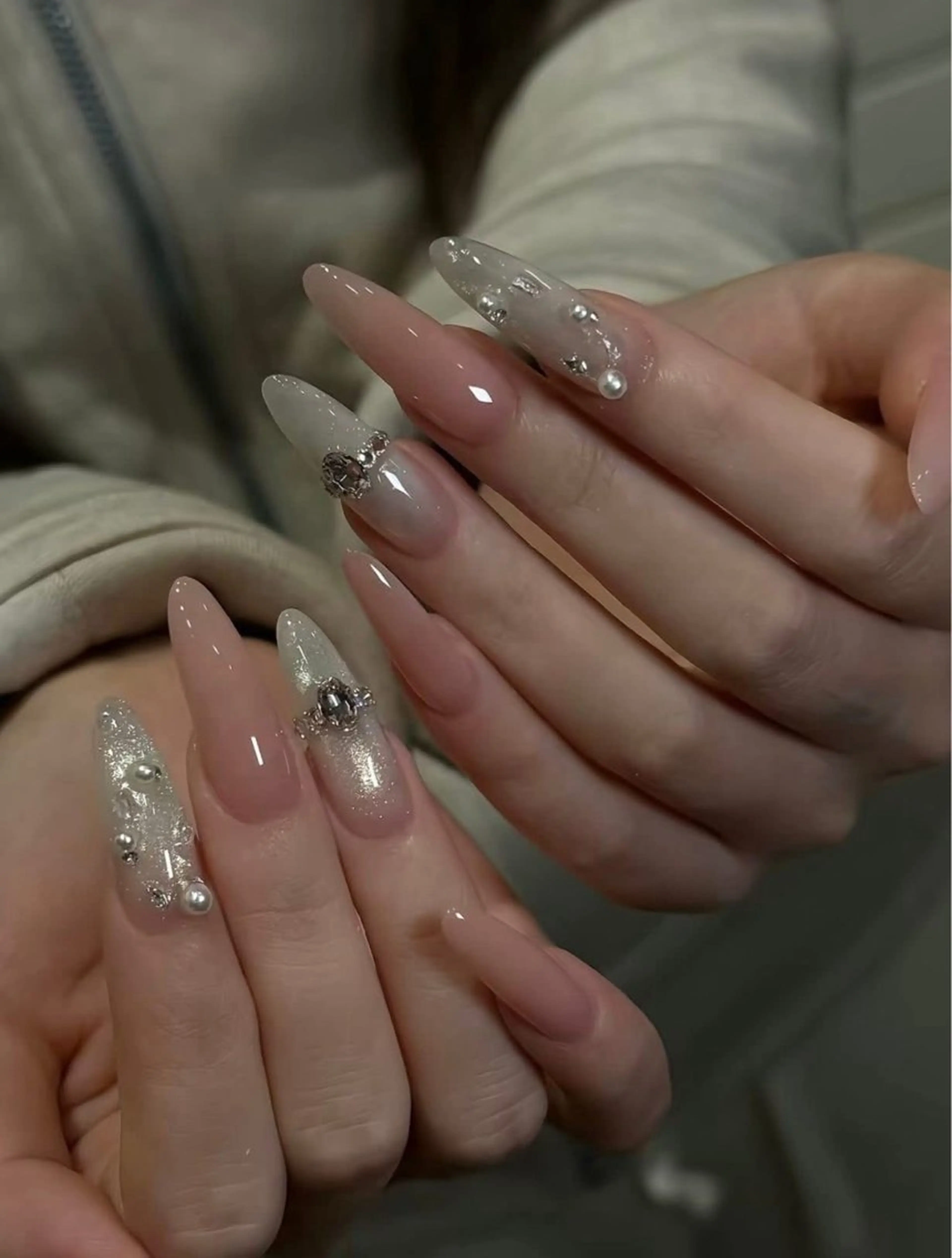 ネイル ハンドネイル T. Leeのネイルデザイン