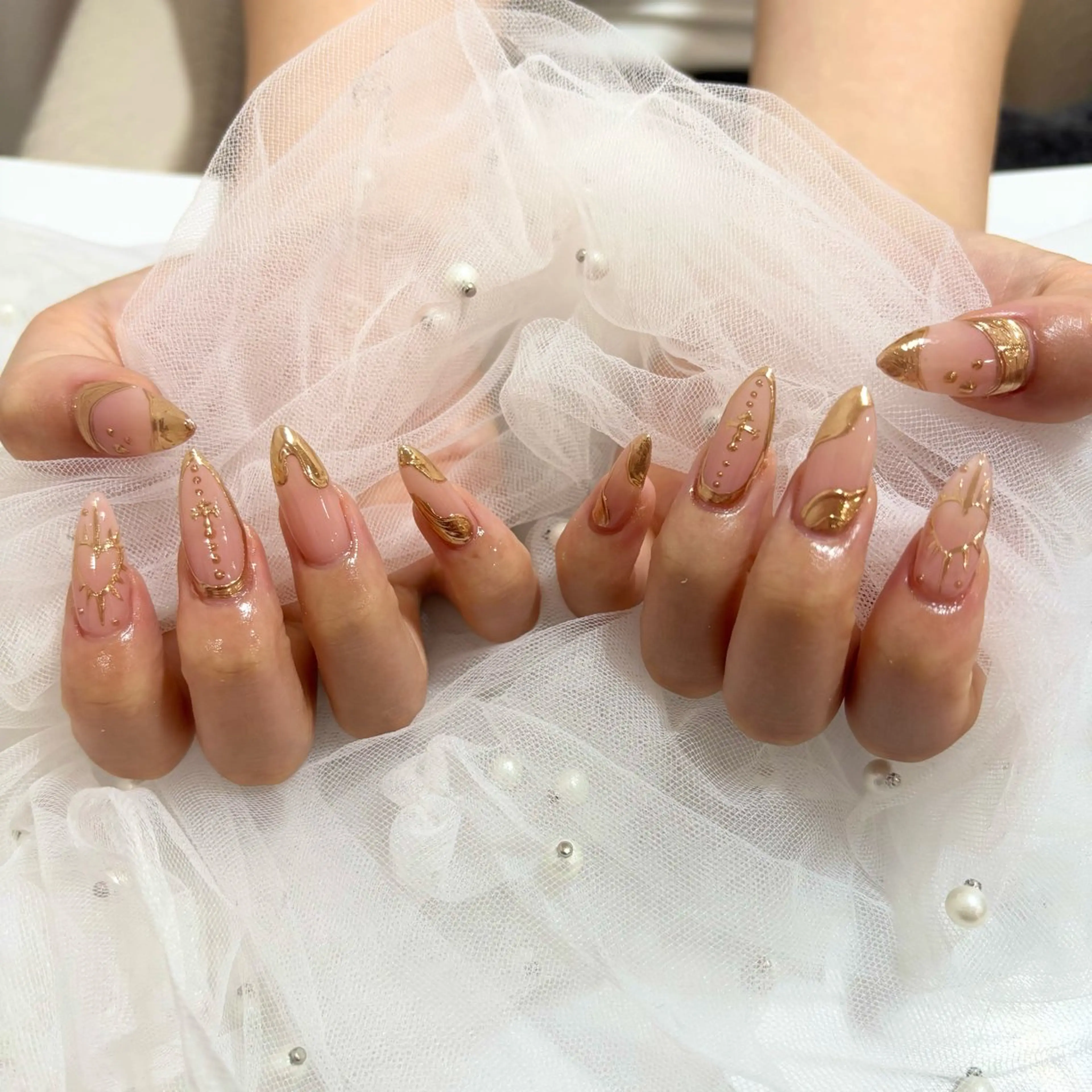 ネイル ＿WHITE+南海難波店所属・_WHITE+ 南海難波店のネイルデザイン