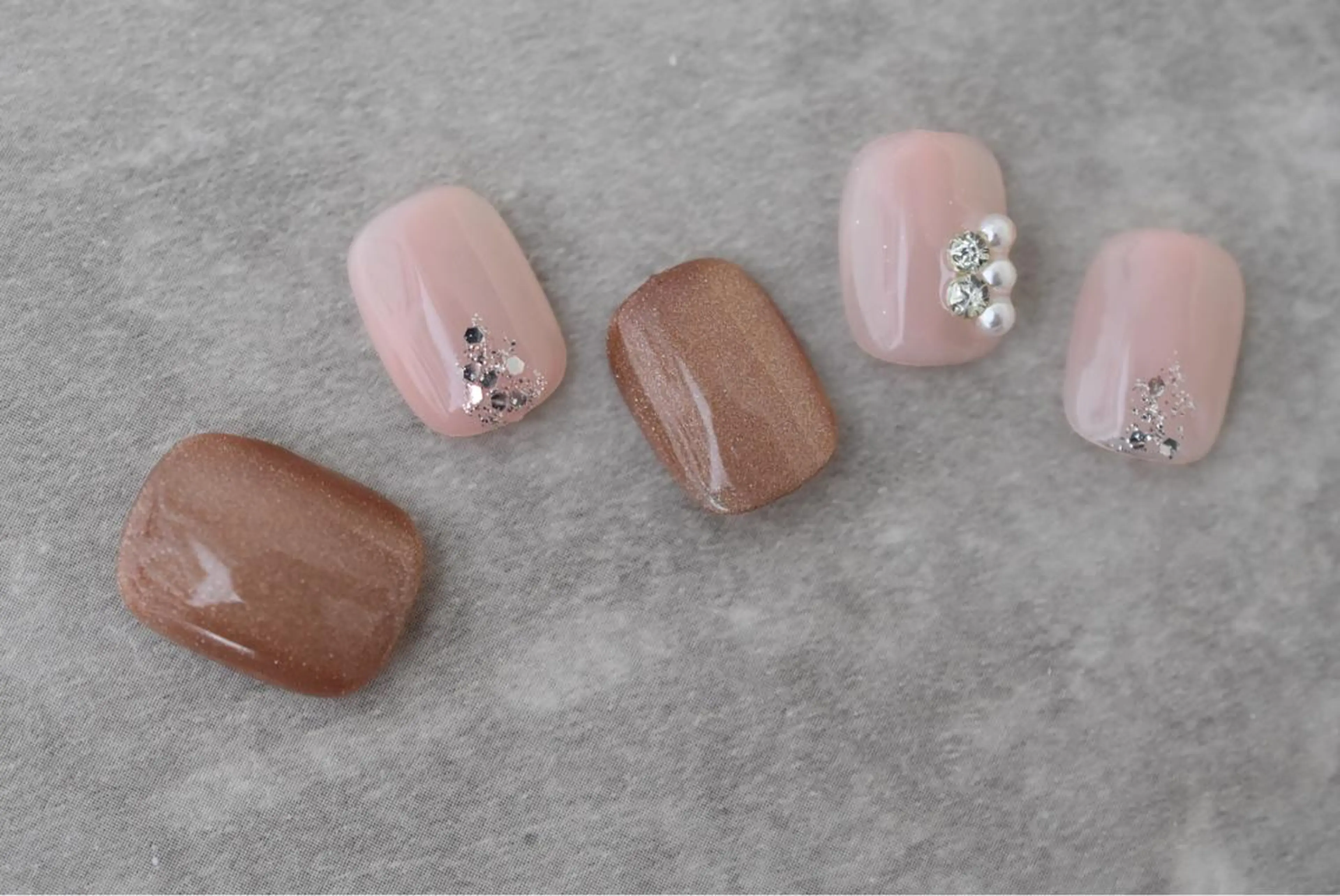 ショート カラー ネイル Aayley(アイリー)Salon所属・Aayley アイリ―サロンのネイルデザイン