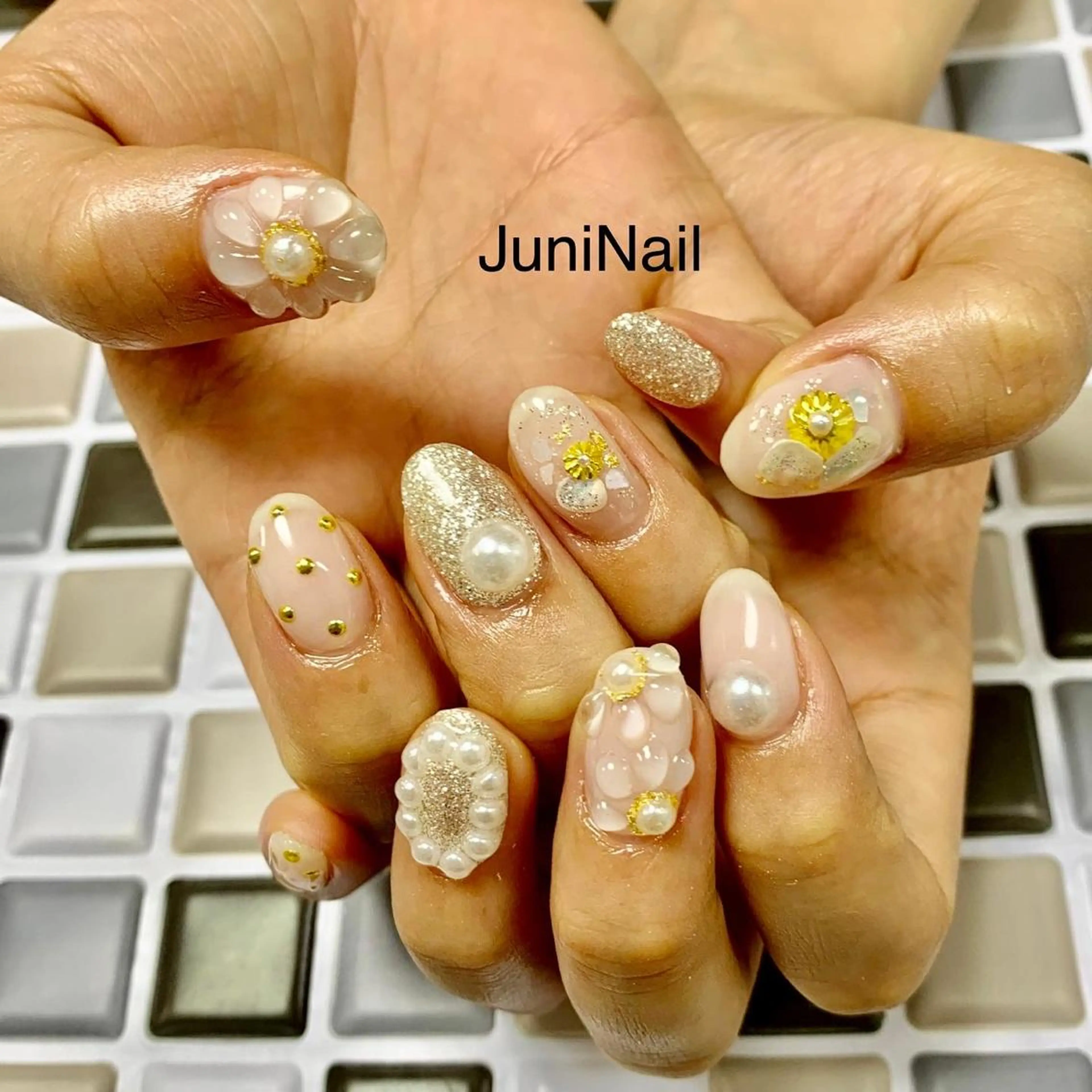 ネイル オーロラネイル クリアネイル 成人式 フラッシュネイル フレンチネイル ハンドネイル JuniNail 주니네일🇰🇷suのネイルデザイン