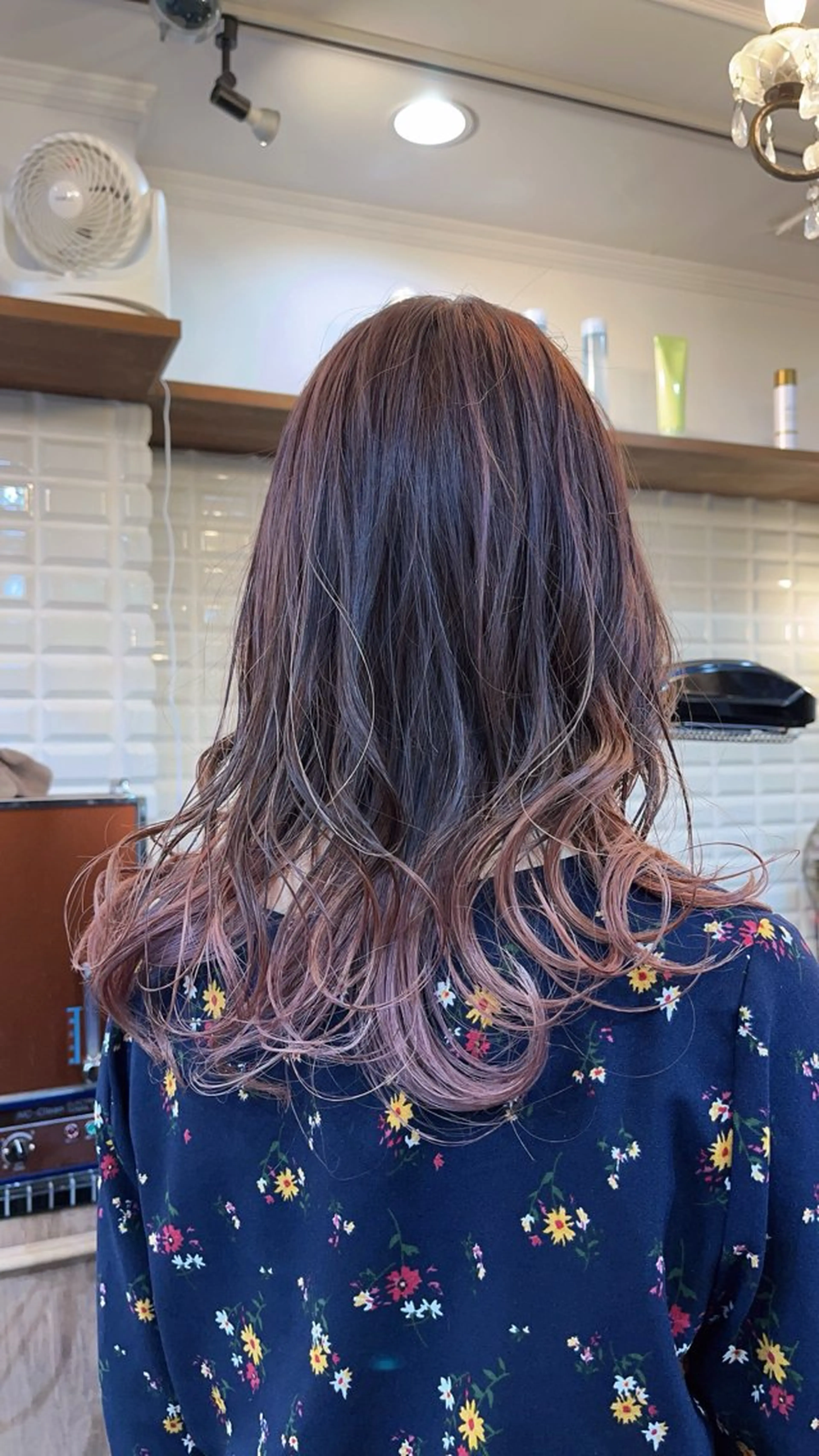 ロング カラー バレイヤージュ ハイライトカラー ハイライト レイヤーカット lupinus 中田店のヘアスタイル