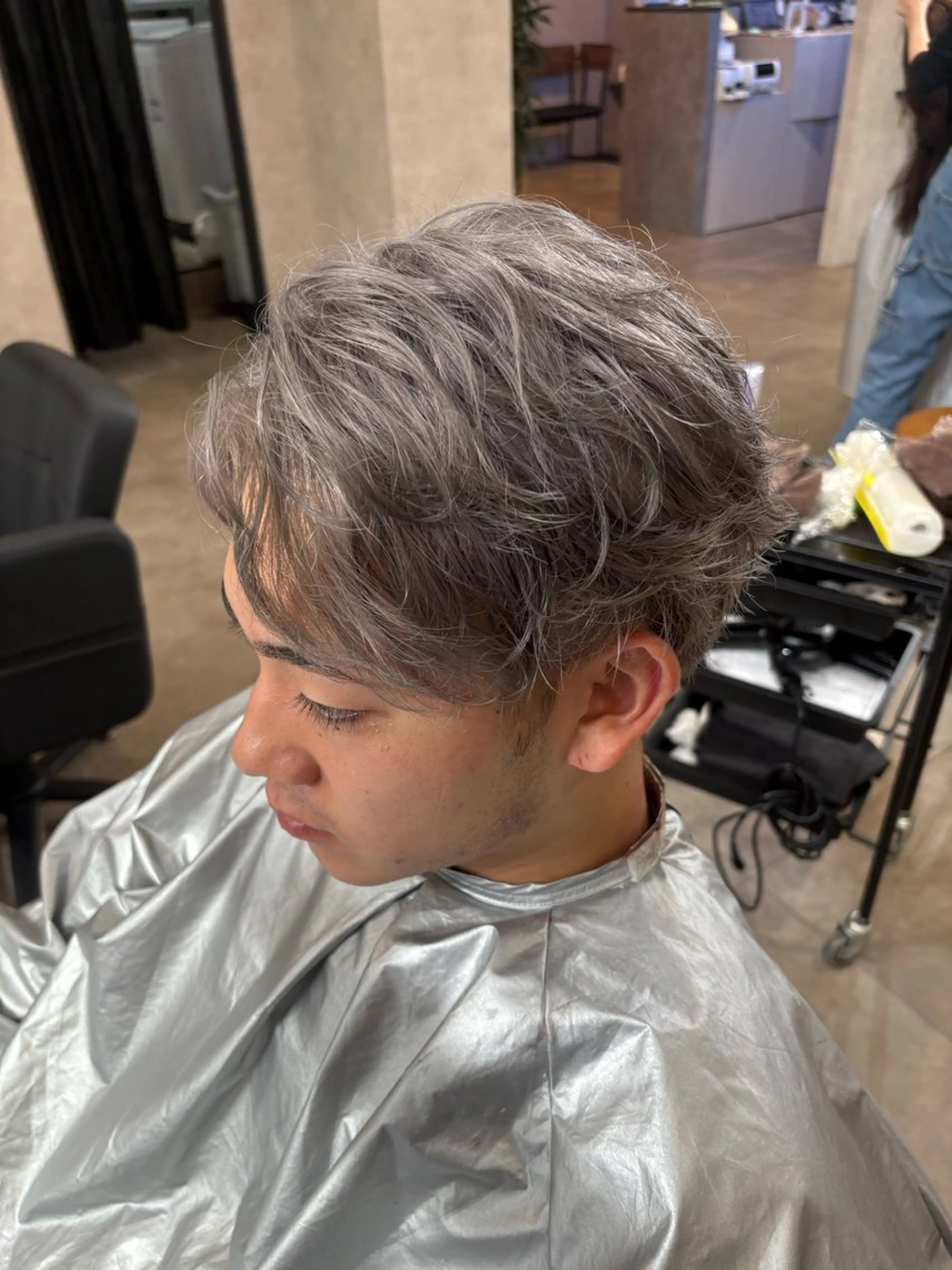 カラー メンズ メンズブリーチ ブリーチ シルバー ヘアカラー 縮毛矯正/わだ リュウシン🐉のヘアスタイル