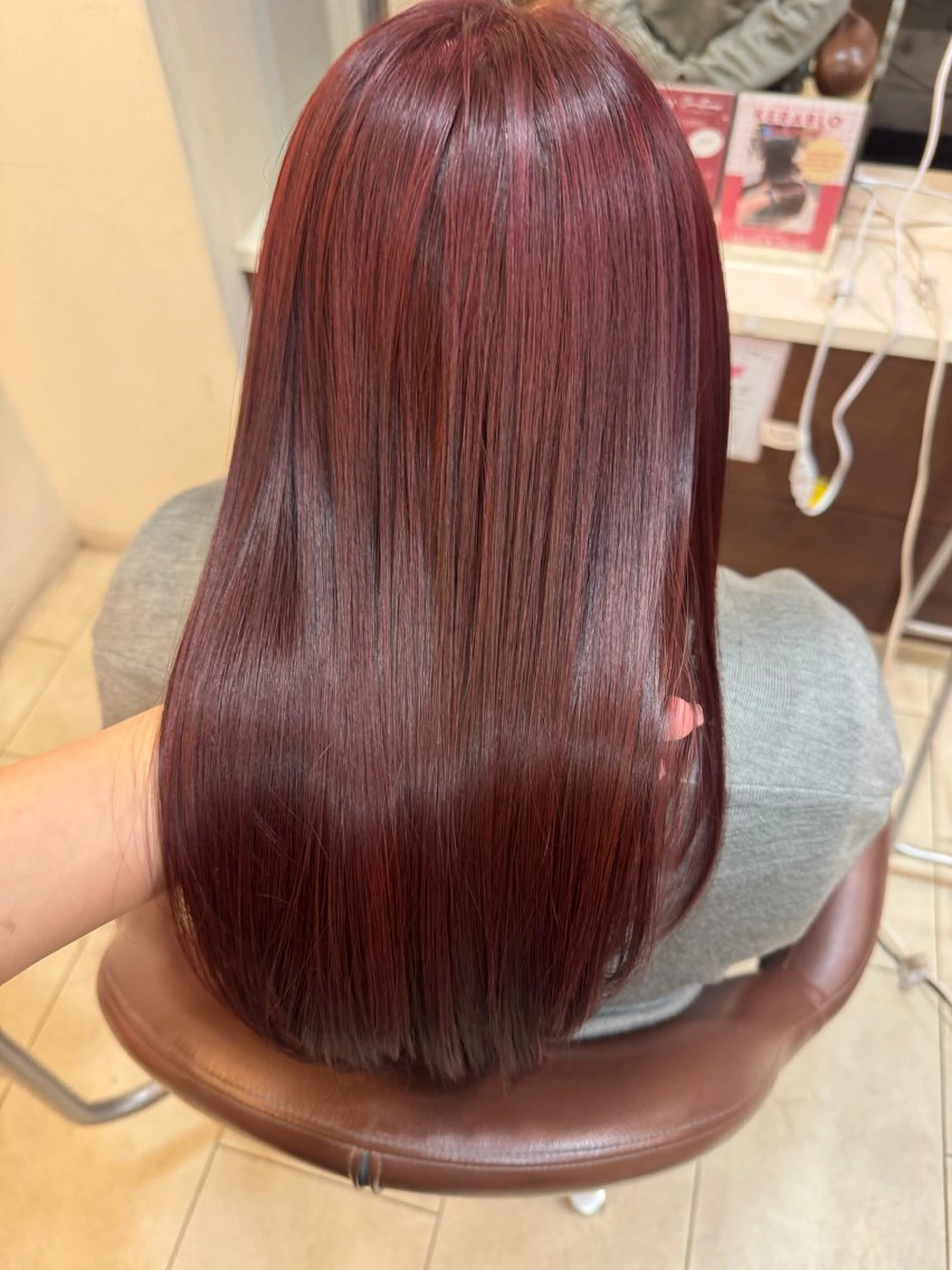 セミロング カラー ヘアカラー トリートメント 西村 亜弥のヘアスタイル