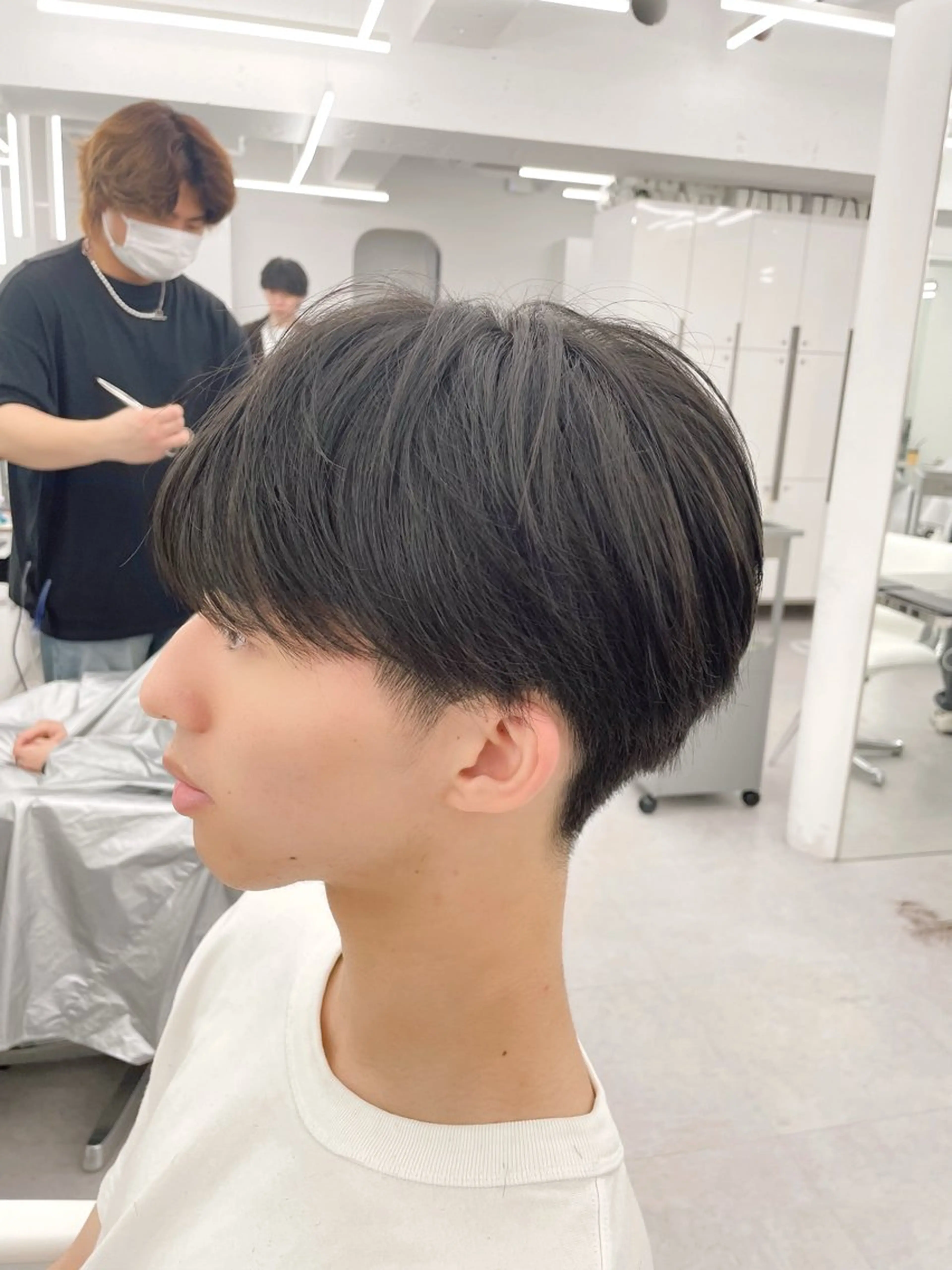 メンズ 失敗しない顔まわり× 小顔補正レイヤー難波のヘアスタイル