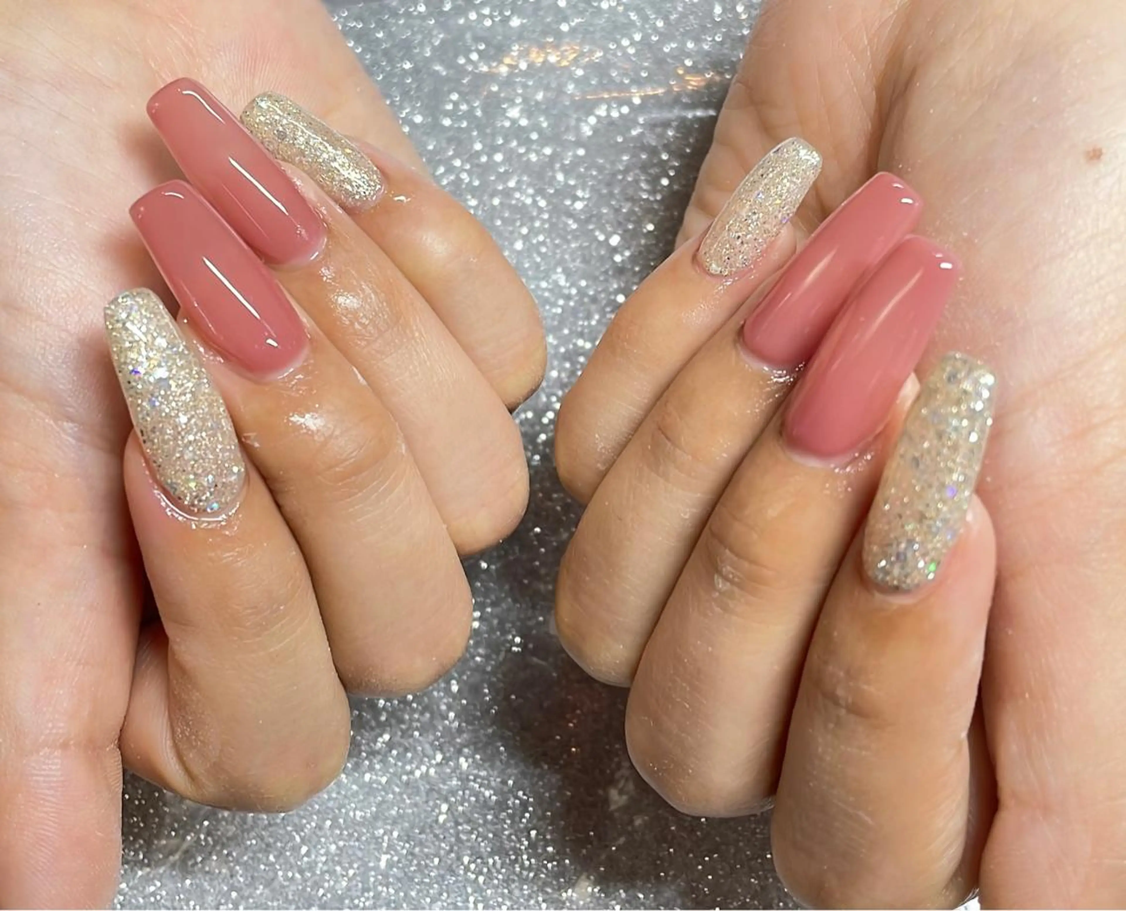 ネイル ハンドネイル VIERU 🌈🎀💖のネイルデザイン