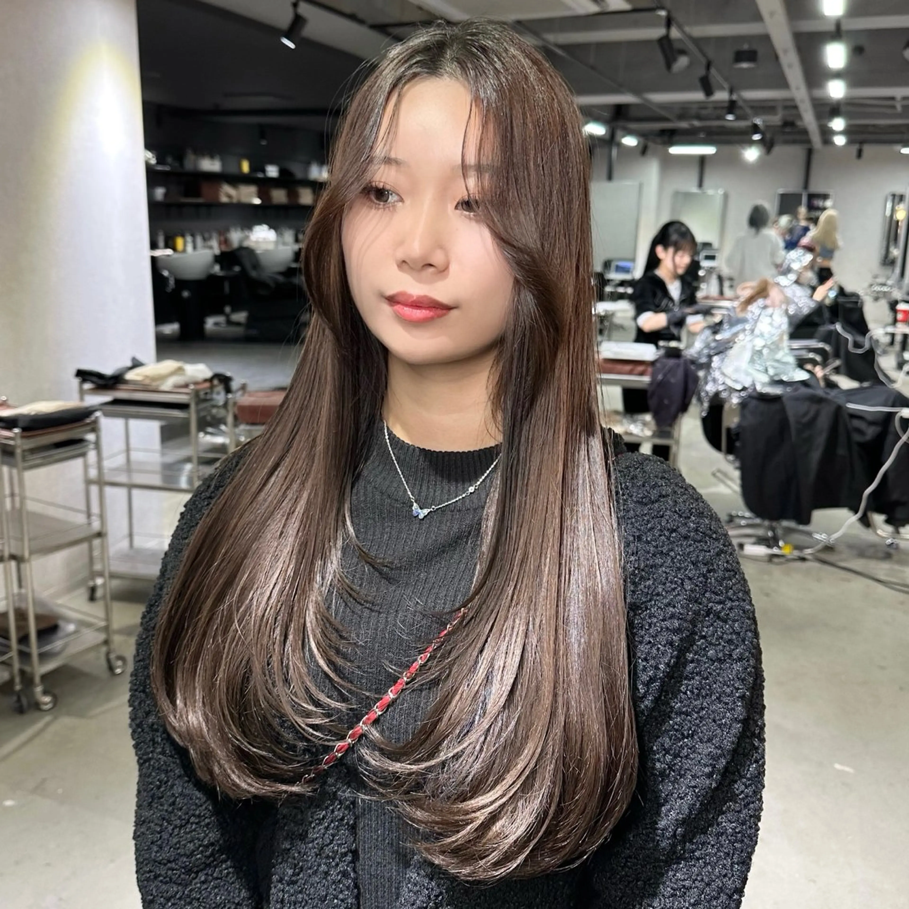 ロング ケアカラー ボブ 髪質改善 レイヤーカット トリートメント 艶髪カラー/レイヤ ー支持No.1renのヘアスタイル