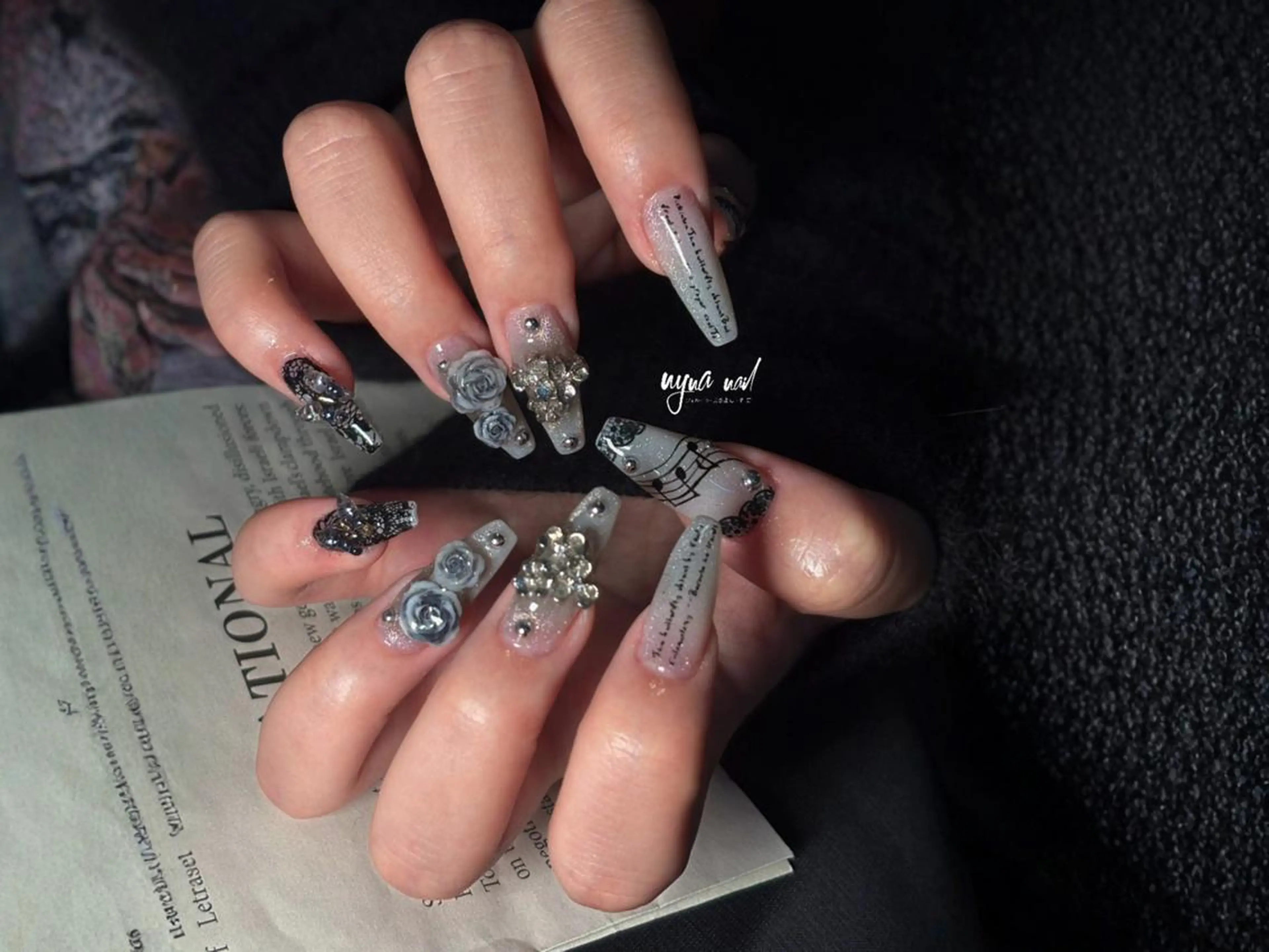 ロング ハンドネイル 長さ出し専門 nynaのネイルデザイン