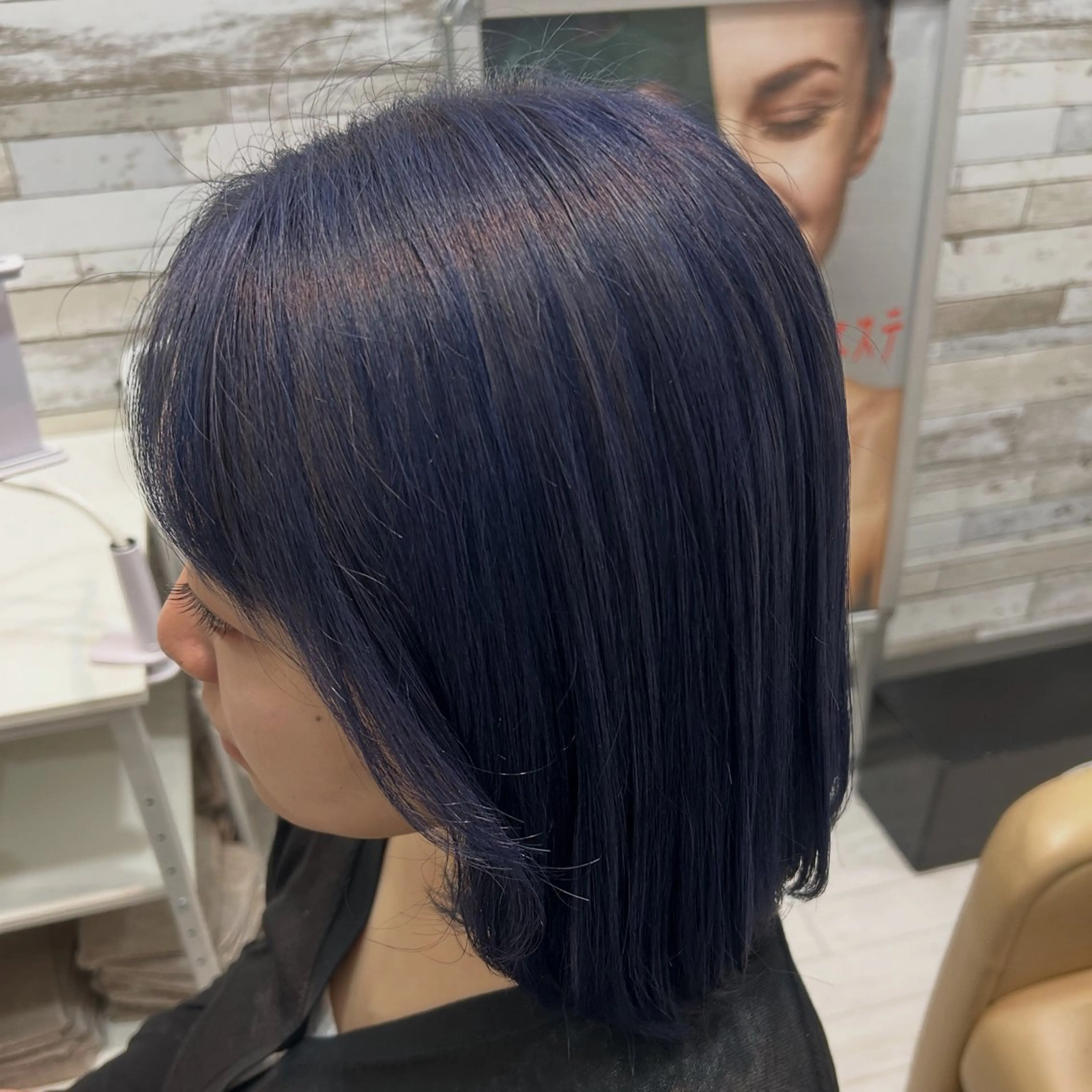 ミディアム カラー ネイビーカラー ヘアカラー 堀田 瑠依のマツエク・マツパデザイン