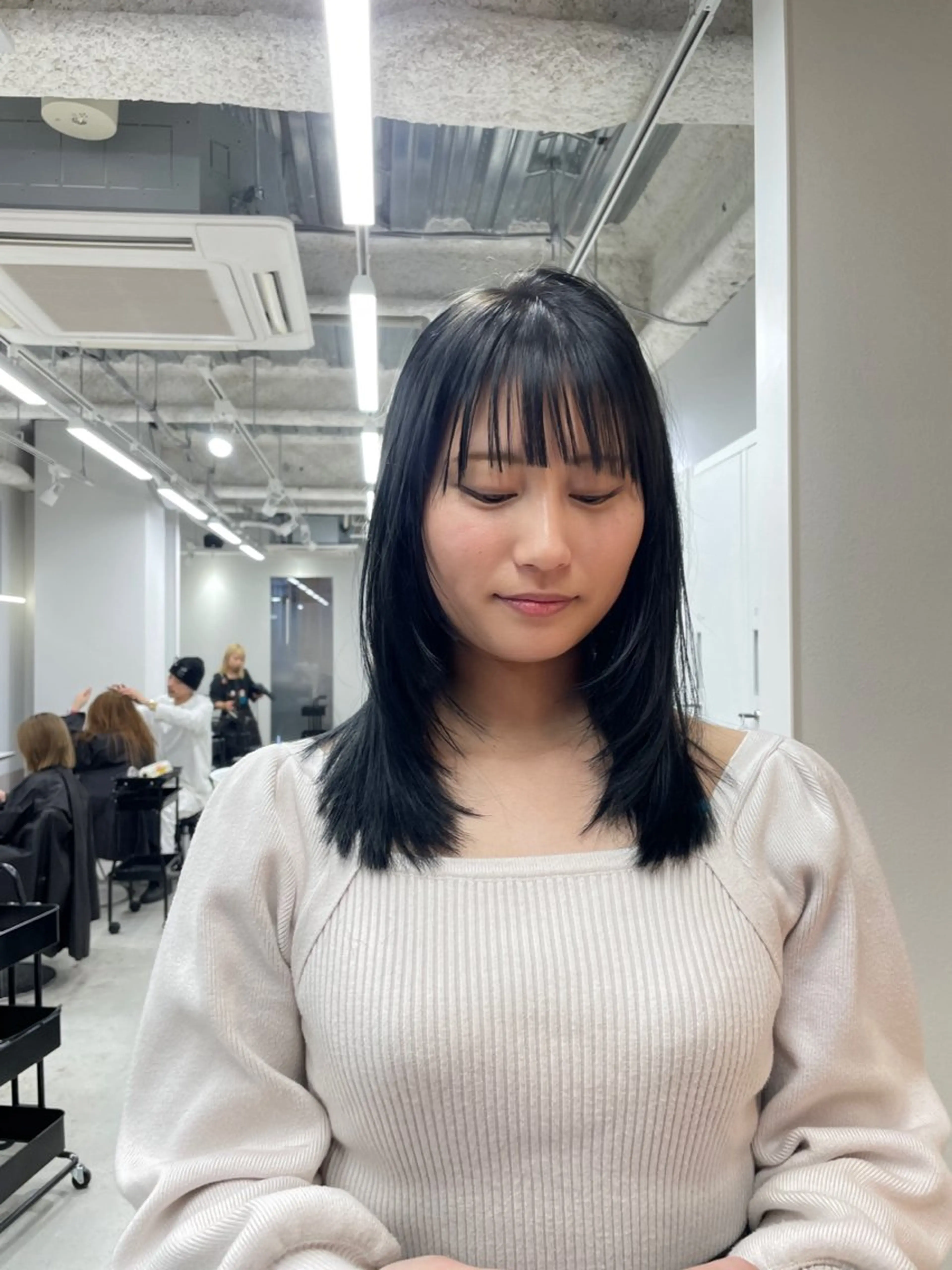 ミディアム ブリーチなし透明感 🪄aoi🤎のヘアスタイル