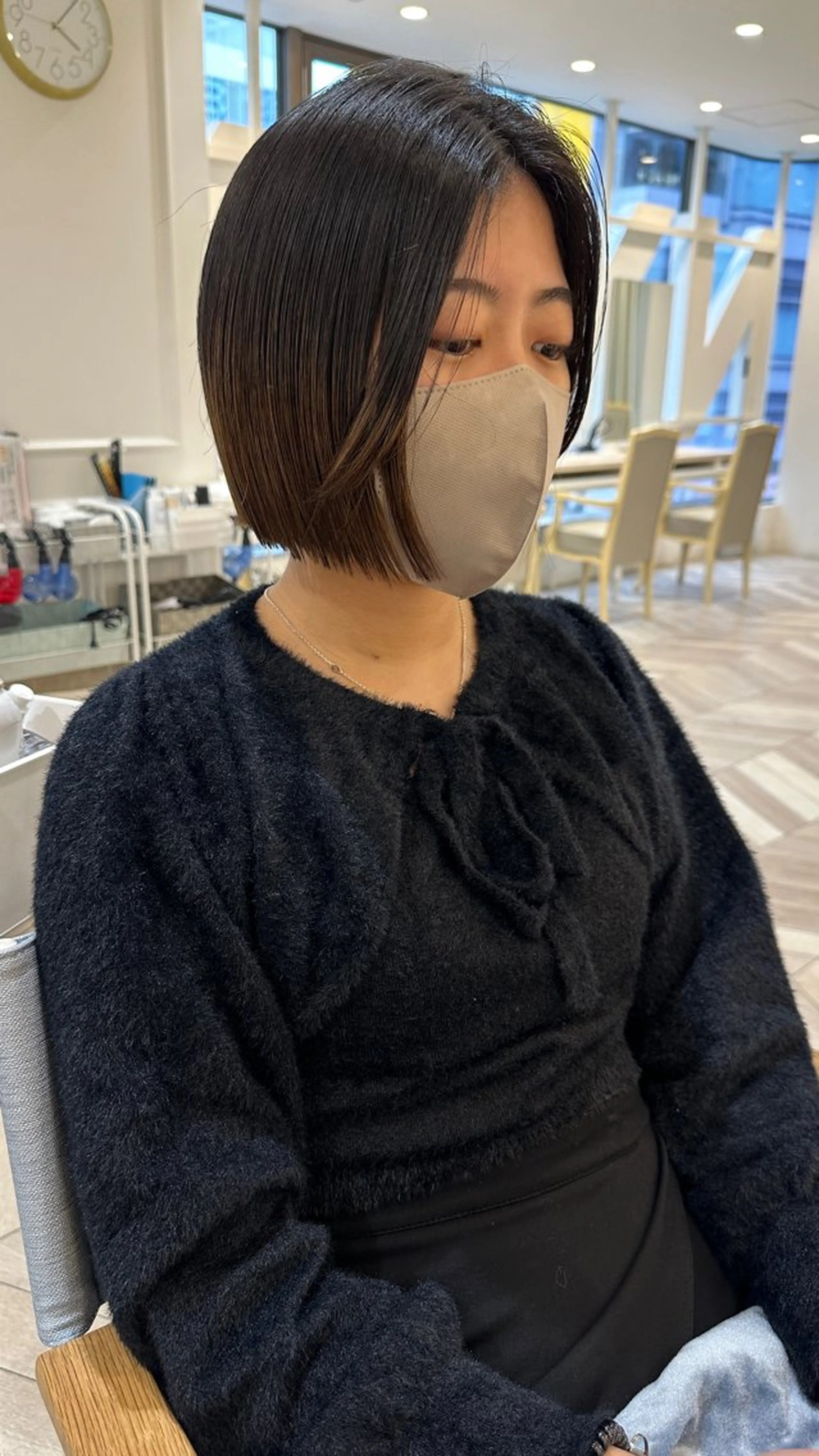 ショート カット ベージュ/インナー カラー🤍Rieのヘアスタイル