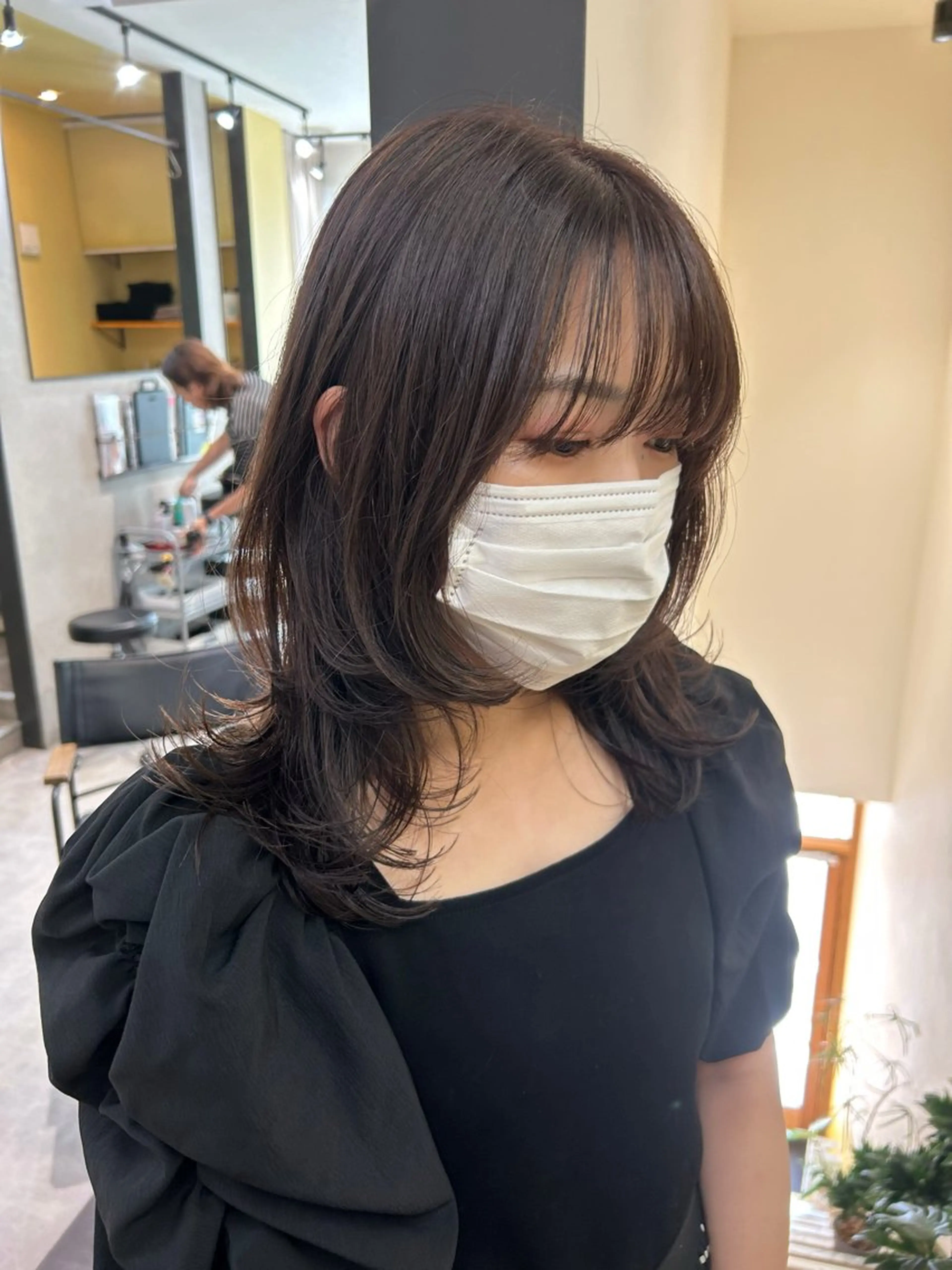 セミロング カラー レイヤーカット カット ヘアカラー トリートメント hub hair レイヤー/透明感のヘアスタイル
