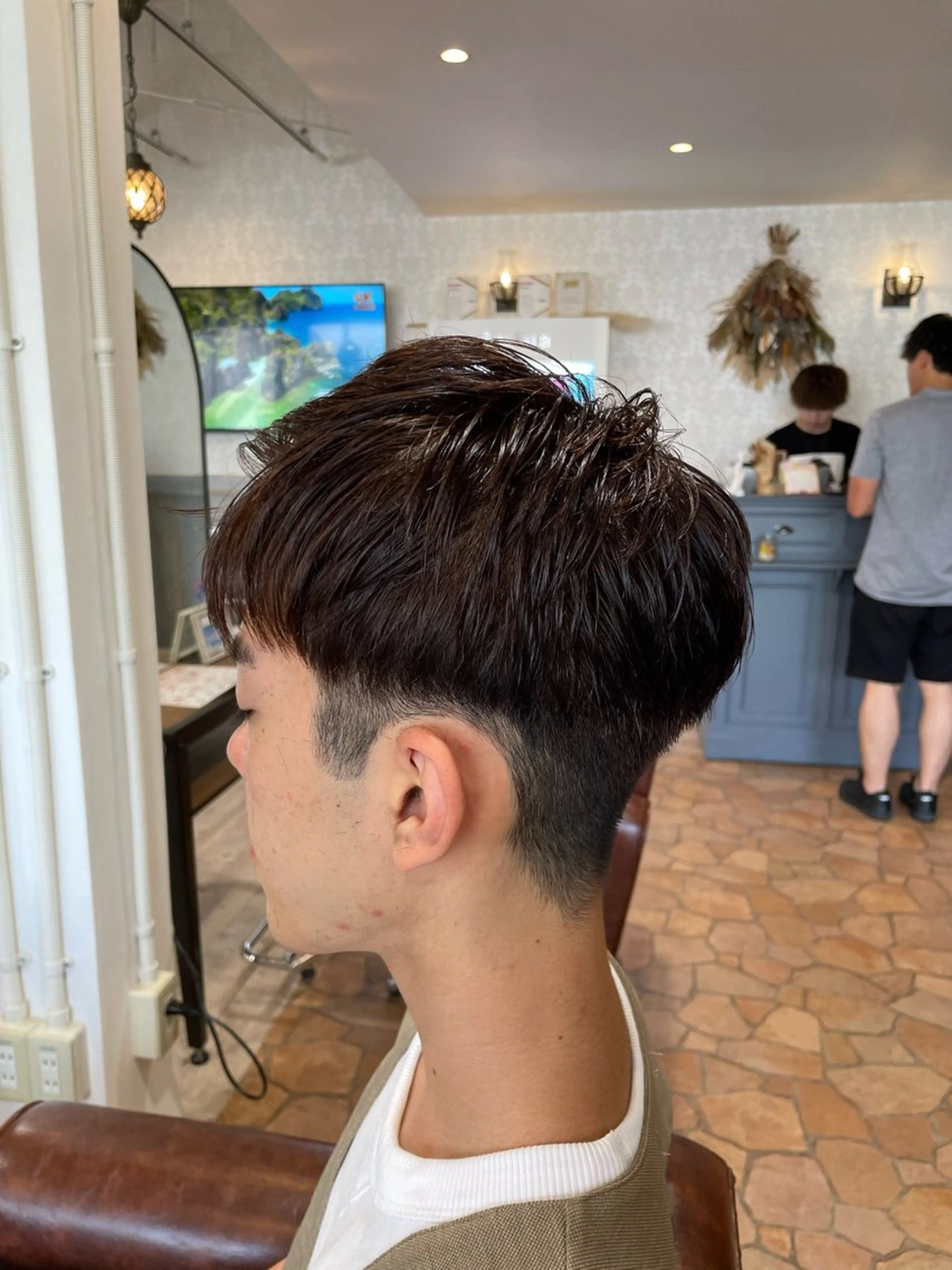 ショート カラー メンズ ブラウンカラー 艶感暖色カラー /透明感/瀬戸山舞のヘアスタイル