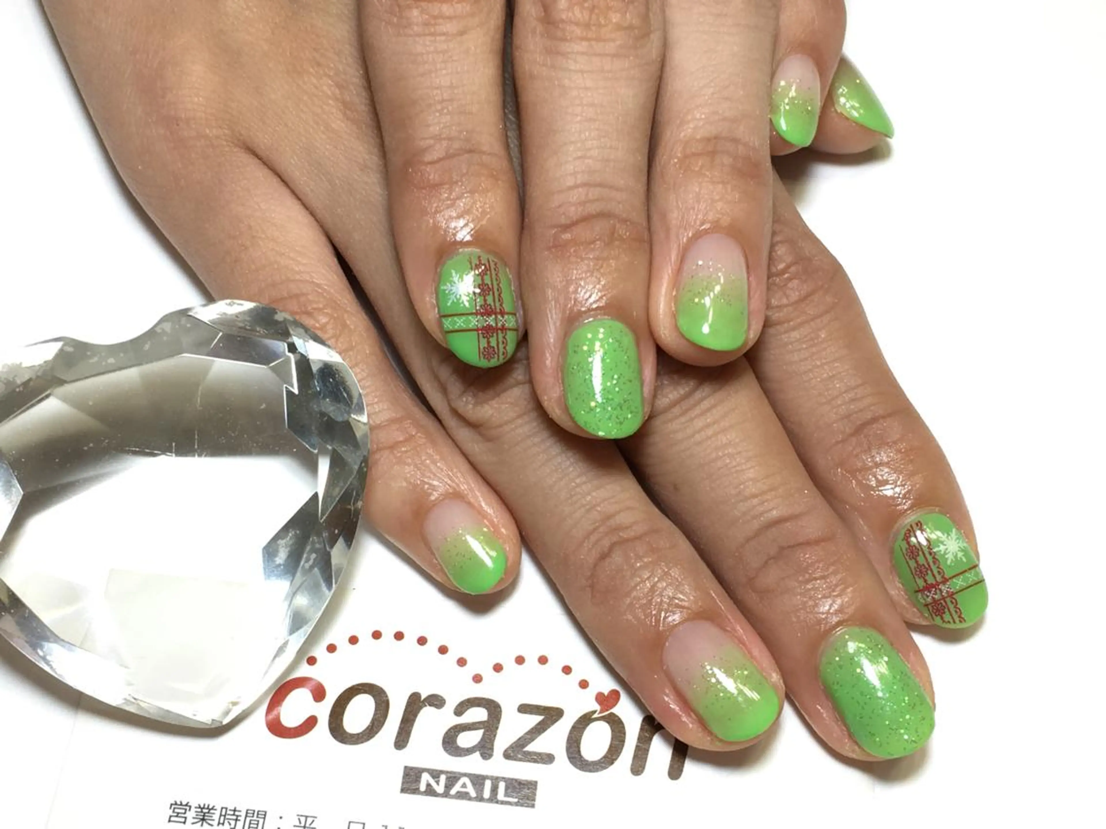 ネイル アートネイル シンプルネイル 冬ネイル クリスマス corazon所属・ネイリスト aicoのネイルデザイン