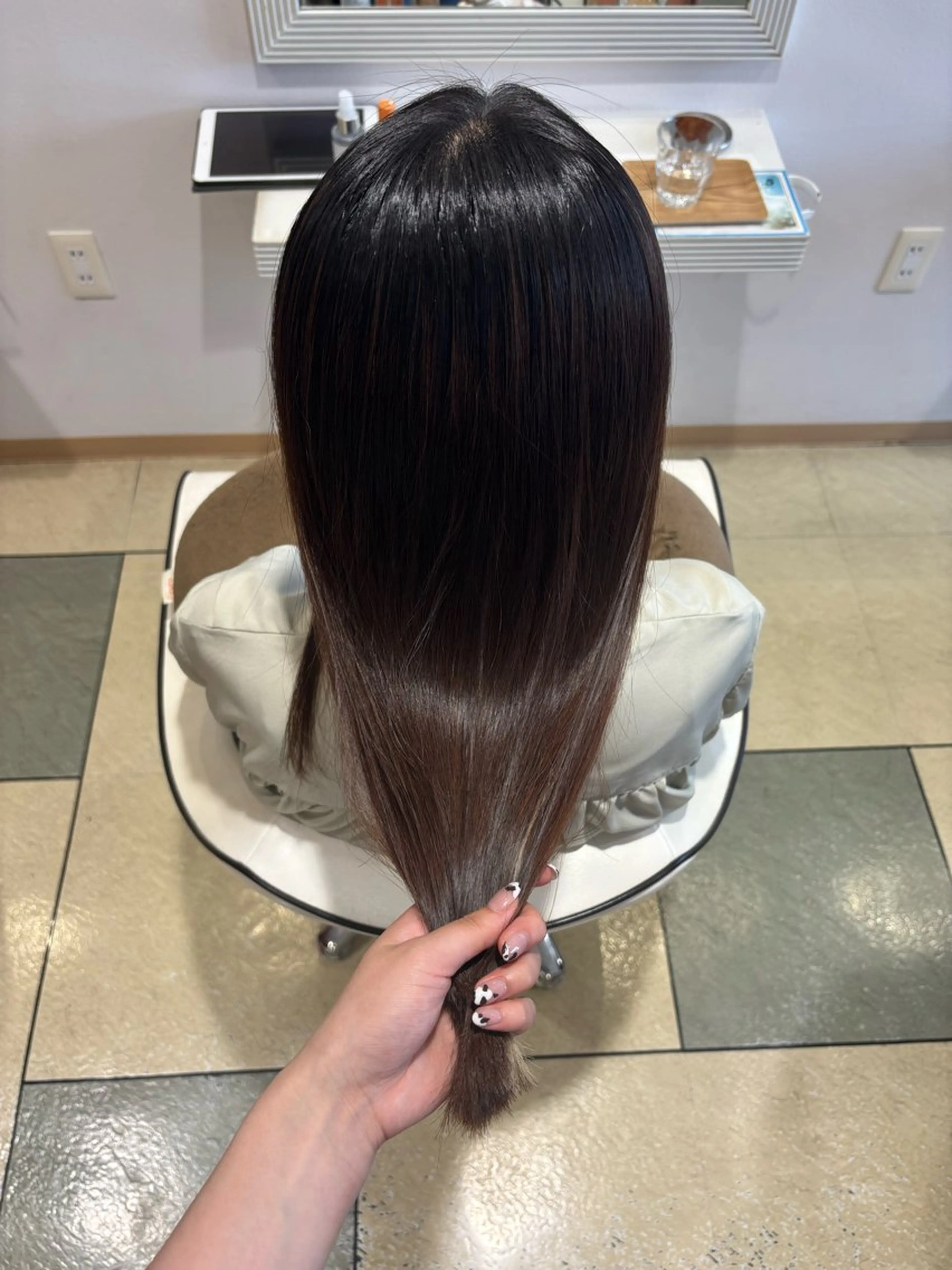 ロング カラー 髪質改善 ロング トリートメント 透明感カラー/ くびれヘア/ユウユのヘアスタイル