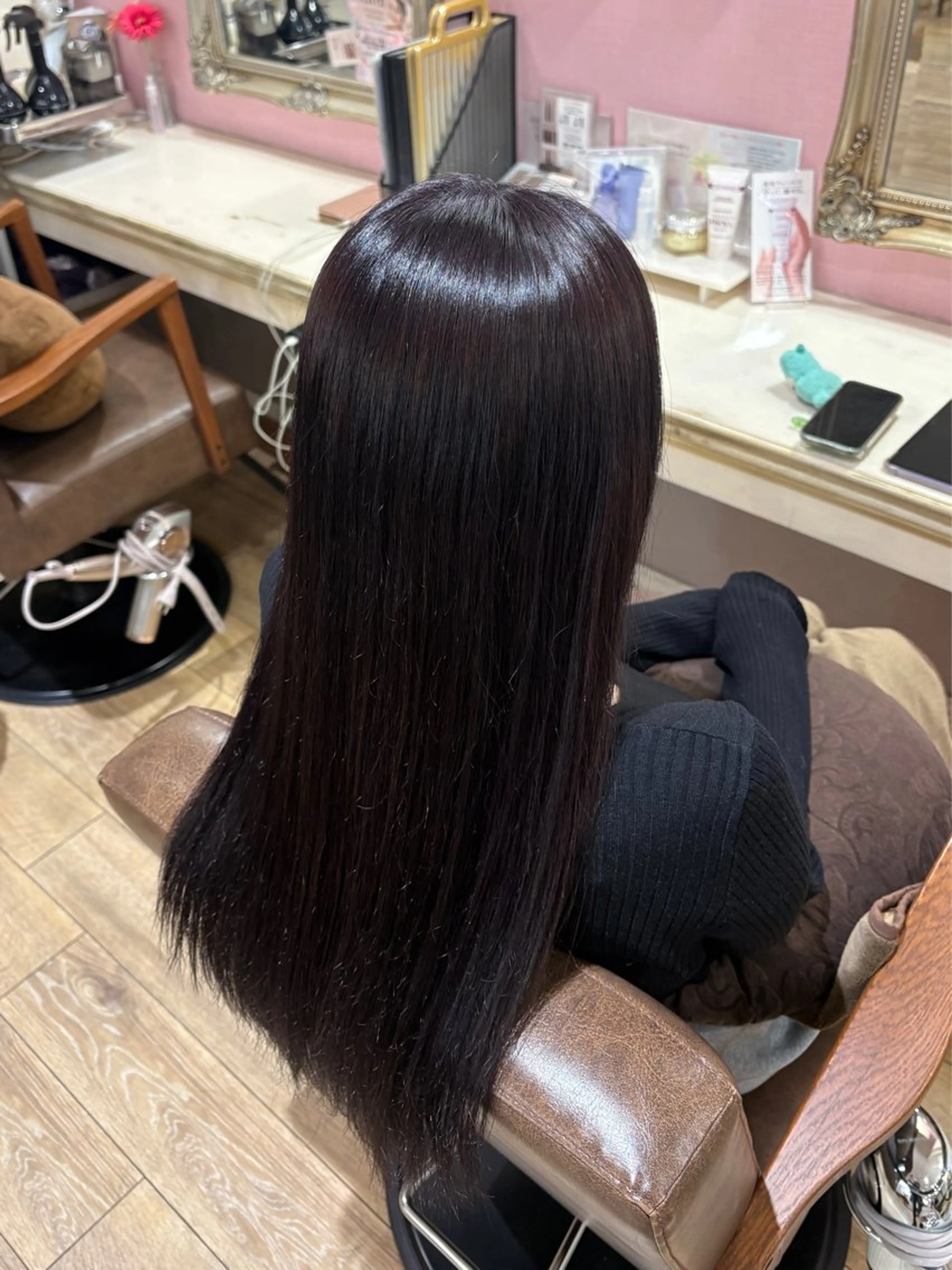 カラー Plaatje 響のヘアスタイル