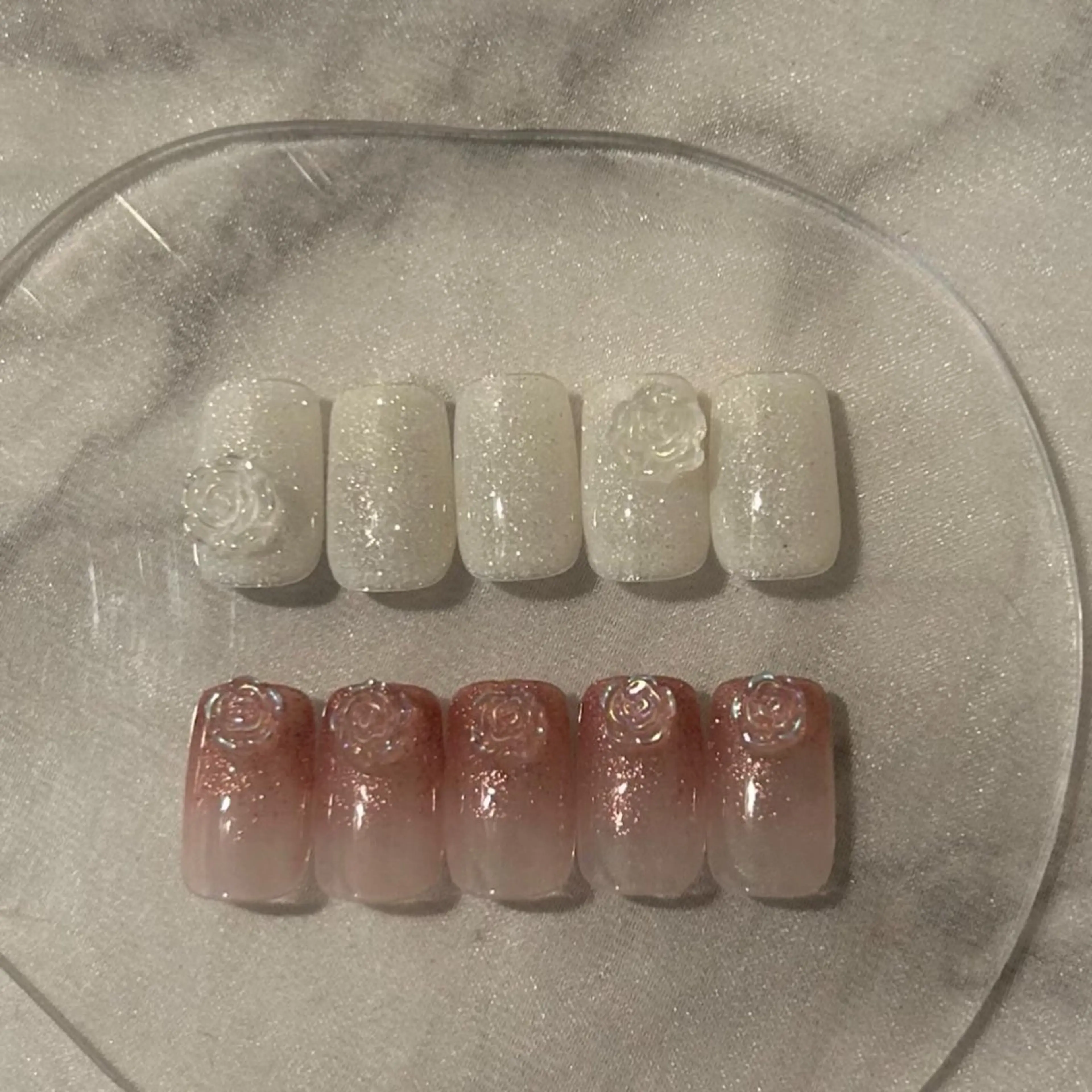 ネイル フラッシュネイル フラワーネイル フレンチネイル ガーリー 氷ネイル・うるうるネイル ハンドネイル ハンドケア lyly.nail所属・lylynail YUUKAのネイルデザイン