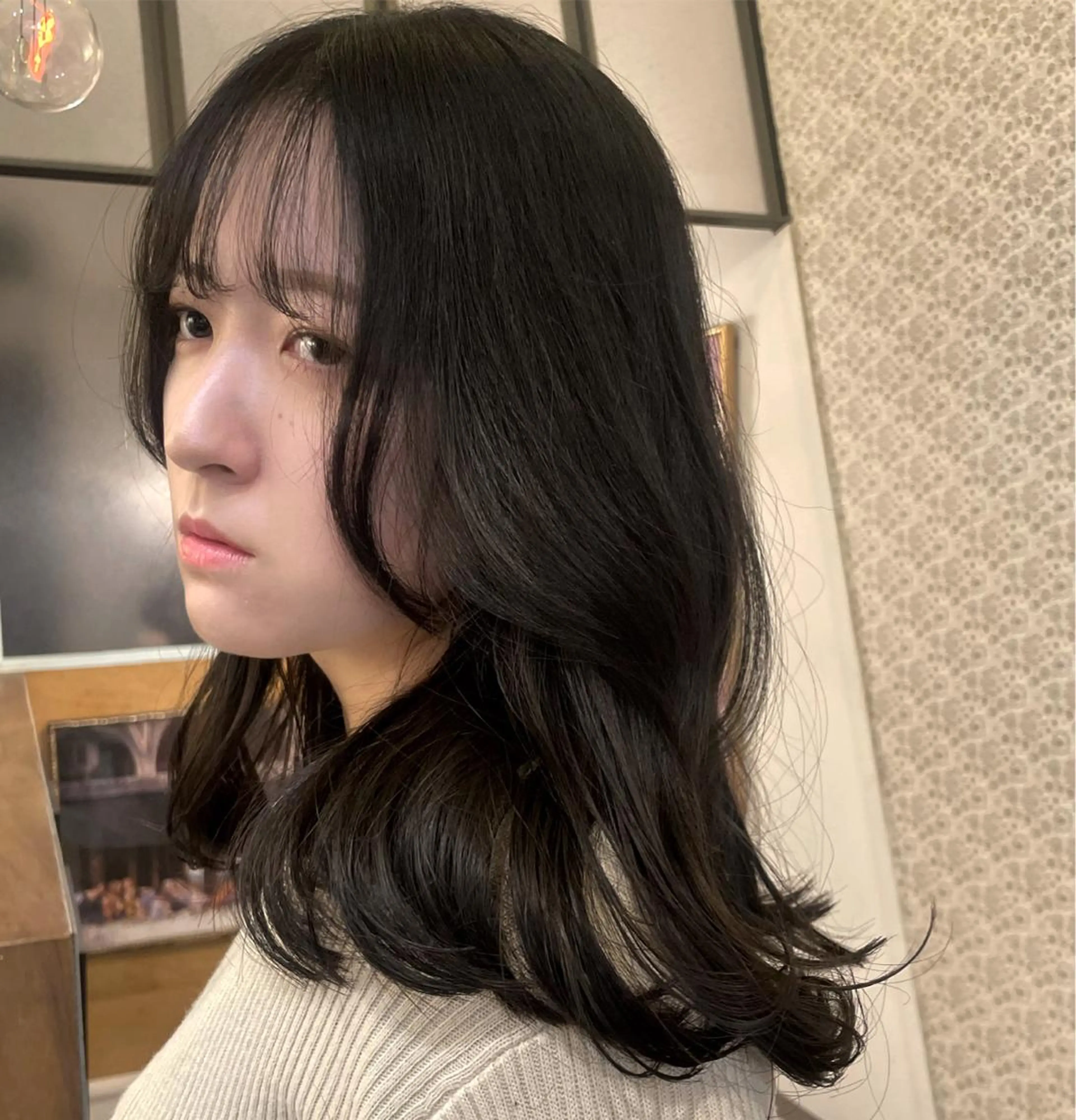 ミディアム ヘアアレンジ くびれヘア dakota evans所属・渋谷 / miku nishizukaのヘアスタイル