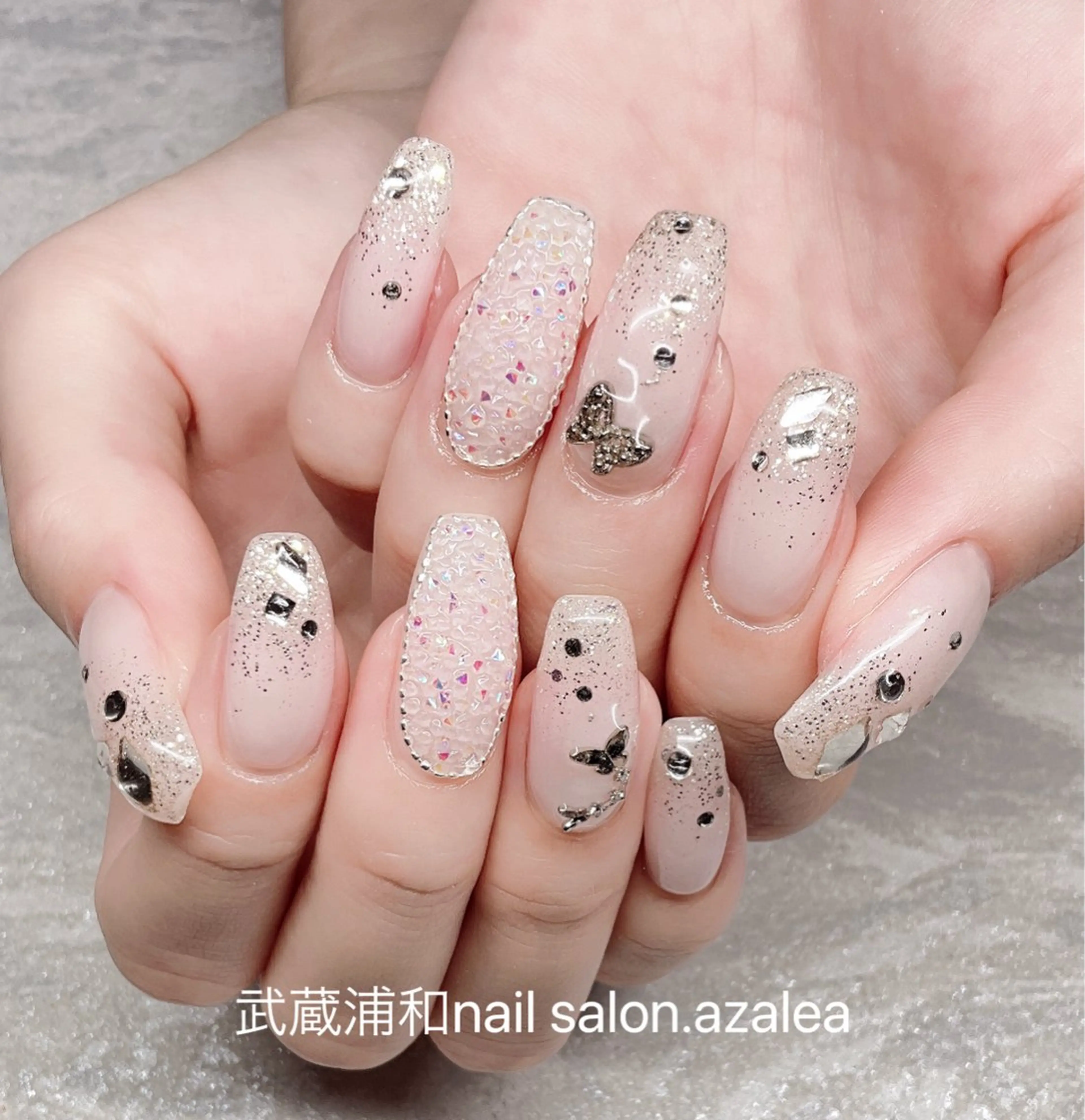 ネイル ハンドネイル R inのネイルデザイン