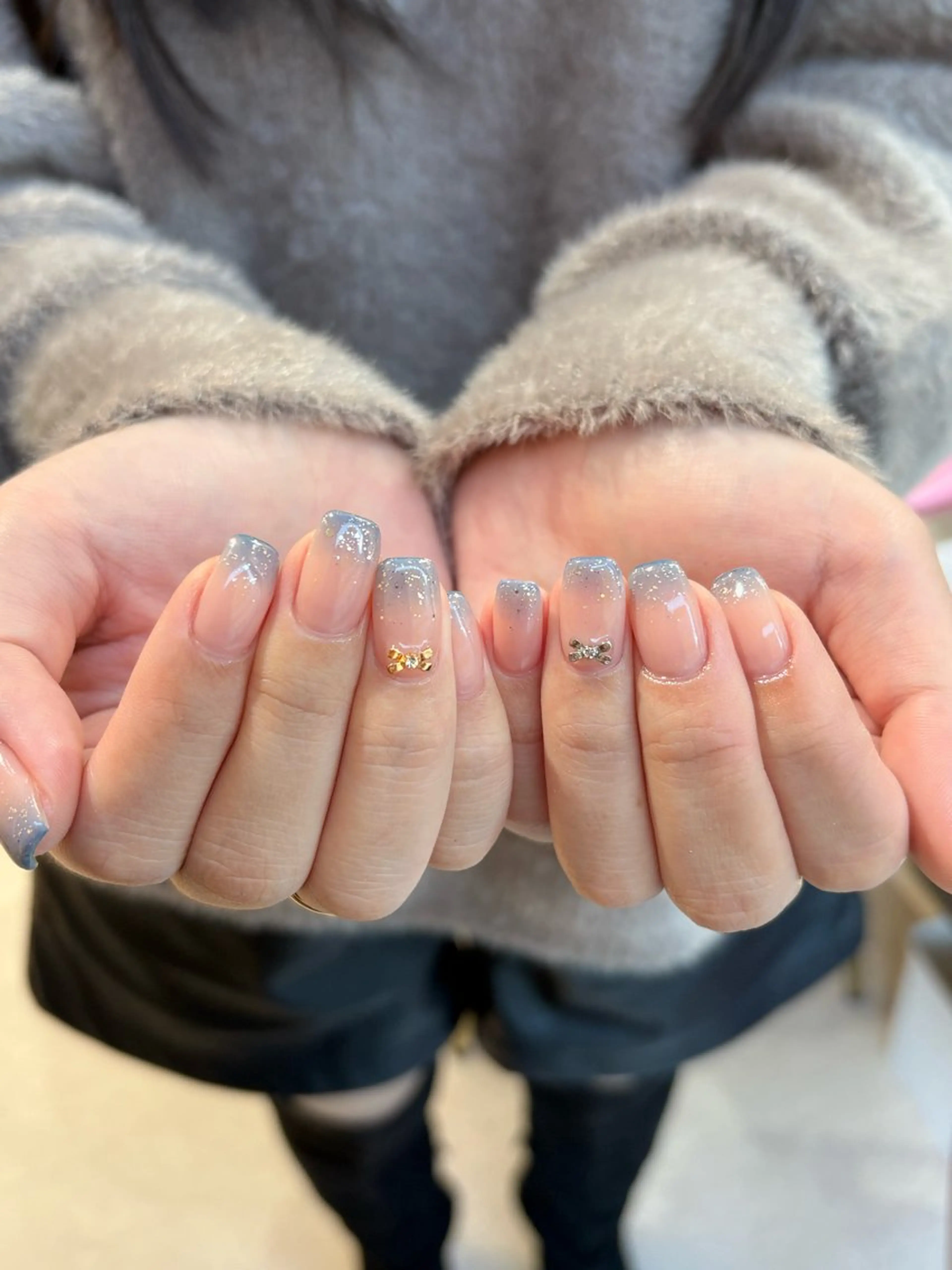 ミディアム ハンドネイル CLALA Ayumiのネイルデザイン