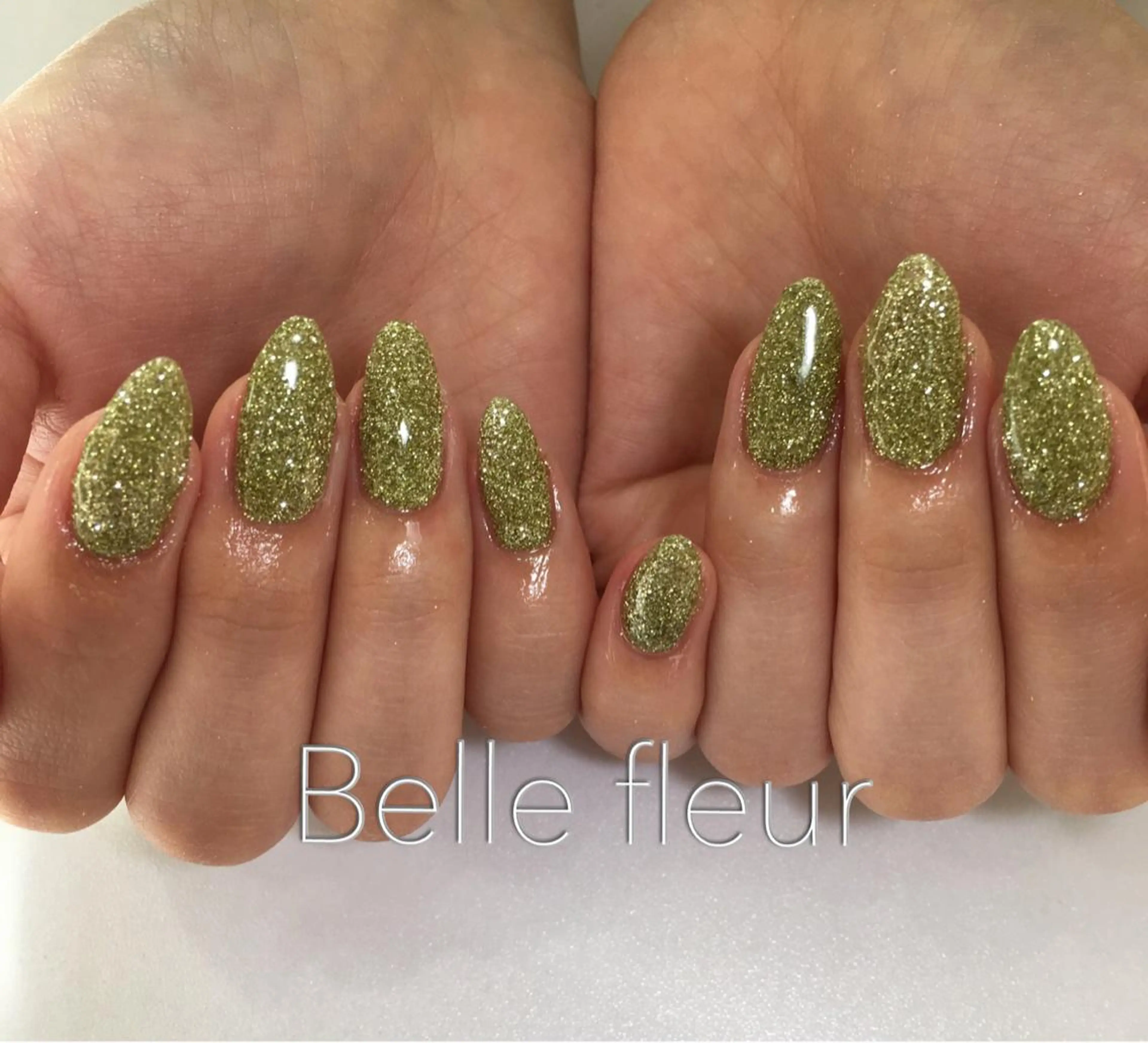 ミディアム ネイル Belle fleurのネイルデザイン