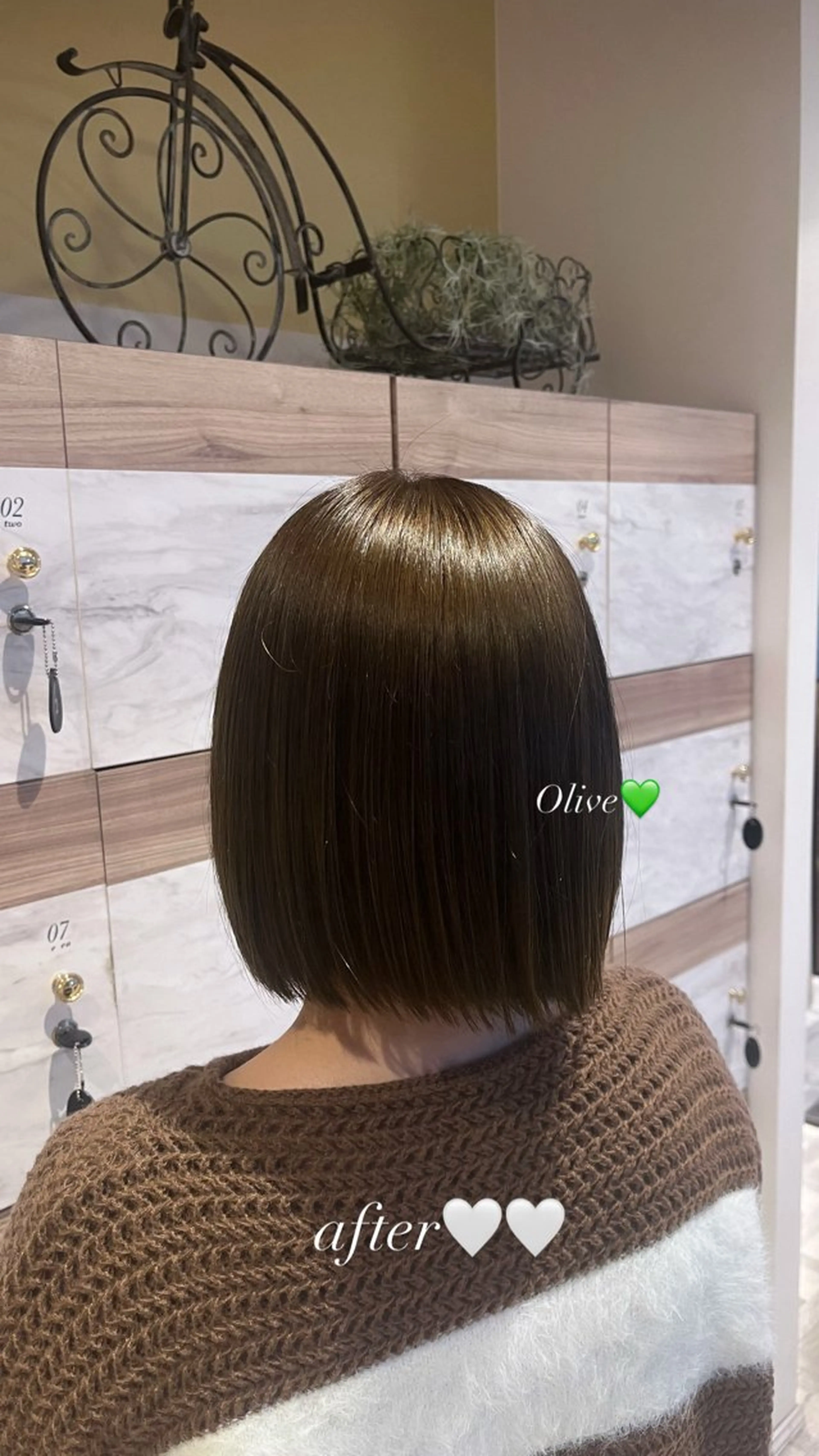 ショート カラー 井上 優那のヘアスタイル