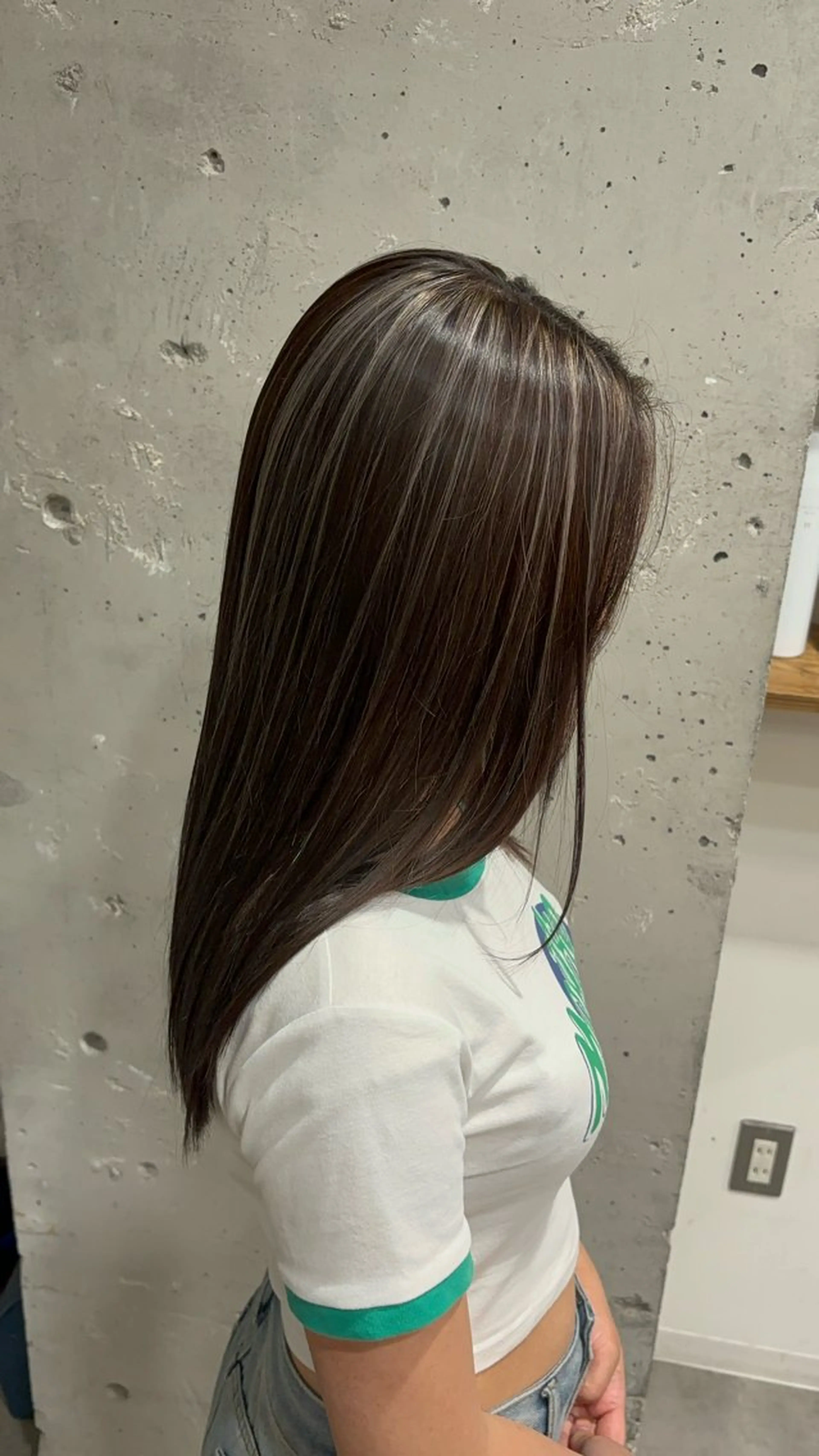 ロング カラー ヘアアレンジ ハイライトカラー ハイライト ヨシオカ チオリのヘアスタイル