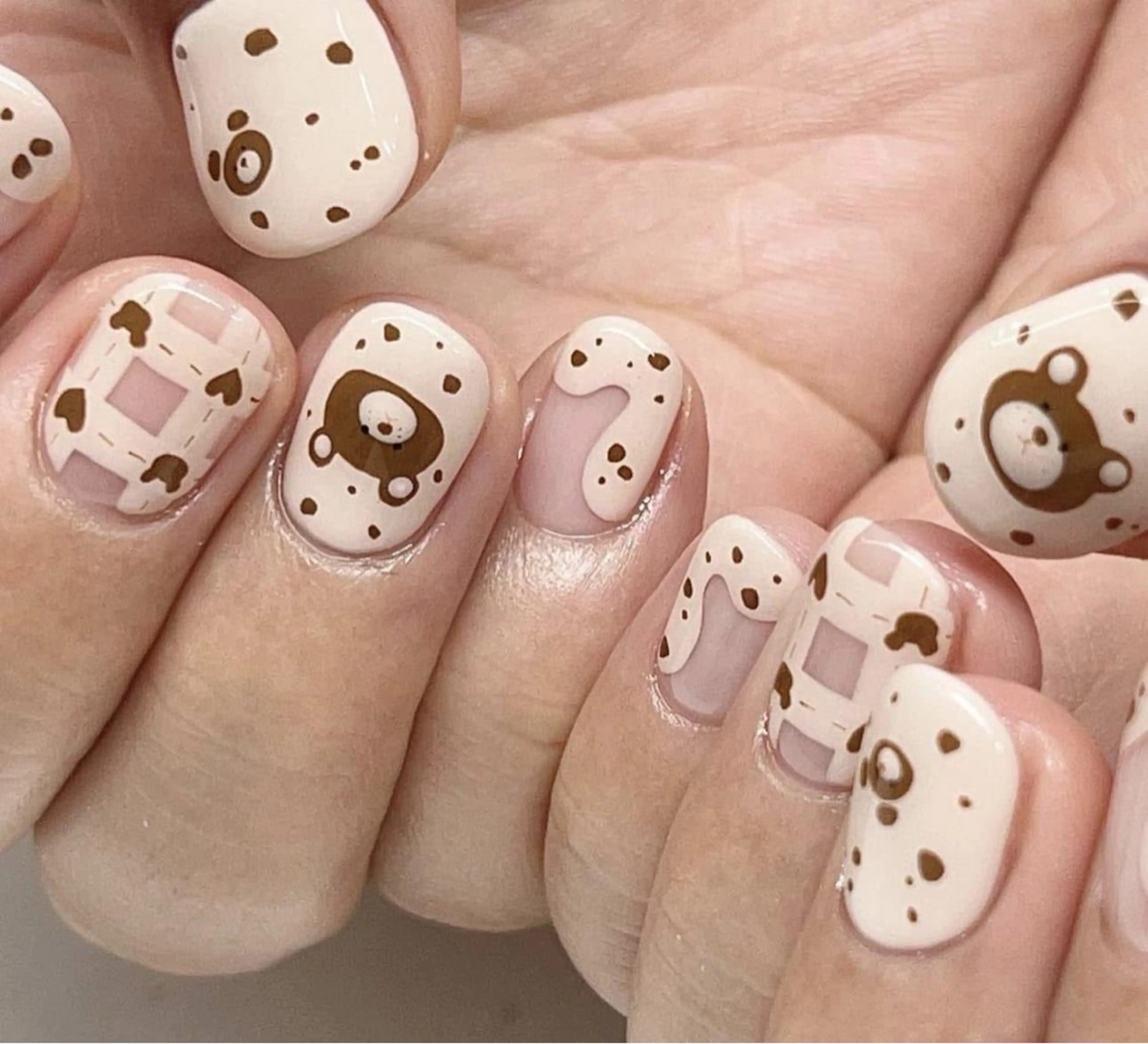 ネイル アートネイル 成人式 ジェルネイル ニュアンスネイル ネイルチップ Kora Nailのネイルデザイン