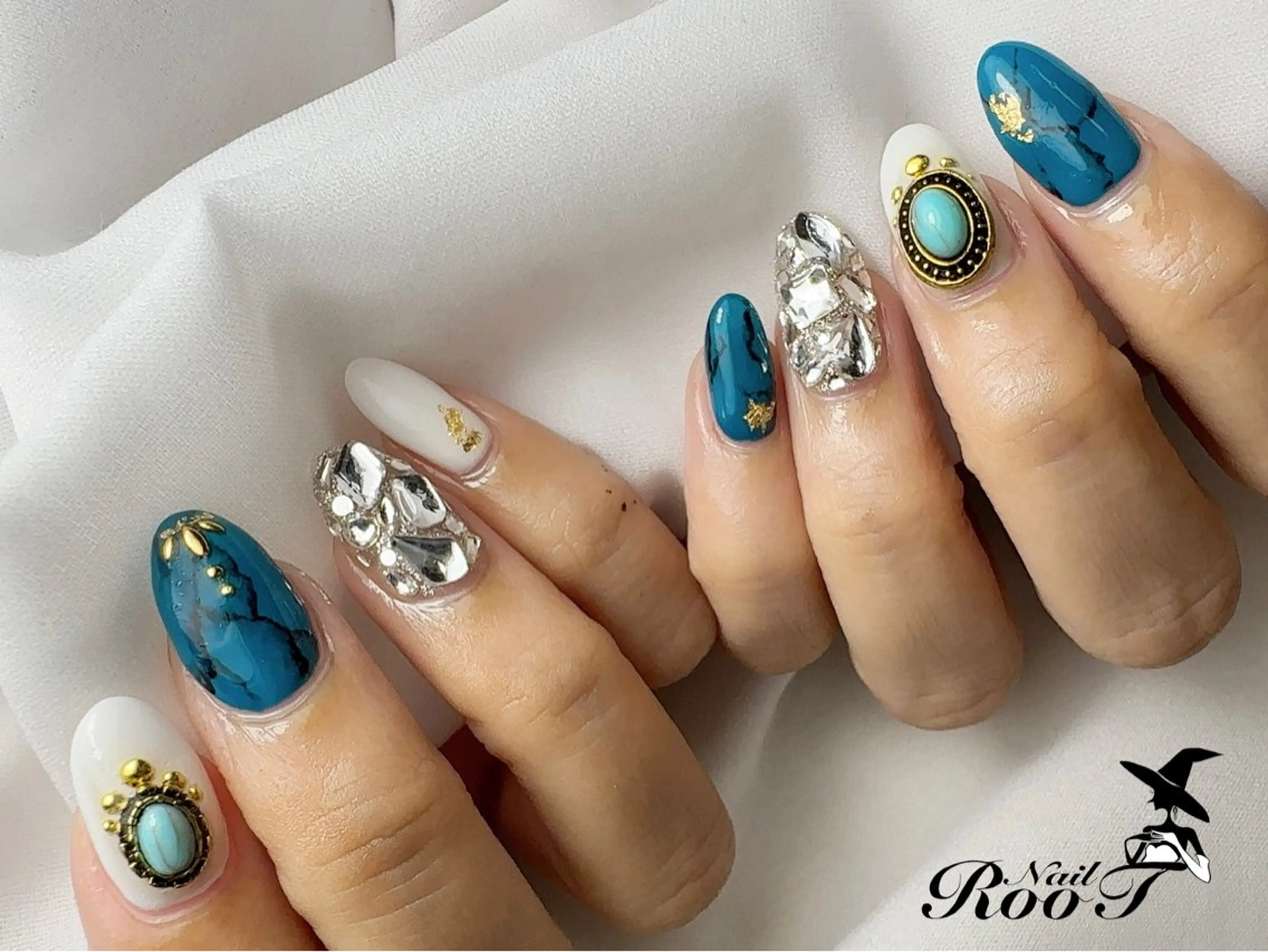 ネイル ハンドネイル RooT Nailのネイルデザイン