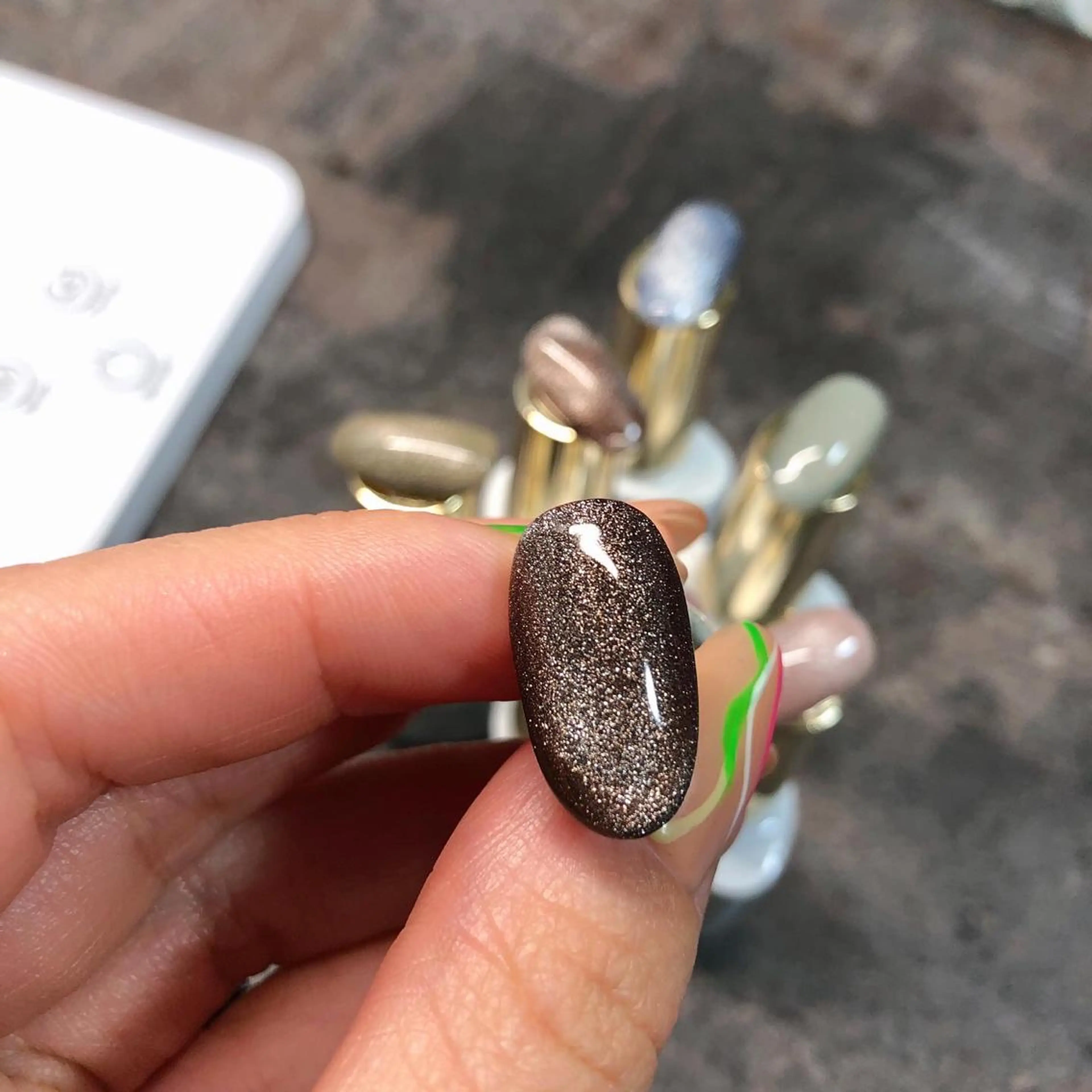 ネイル ハンドネイル 宮本 百合子のネイルデザイン