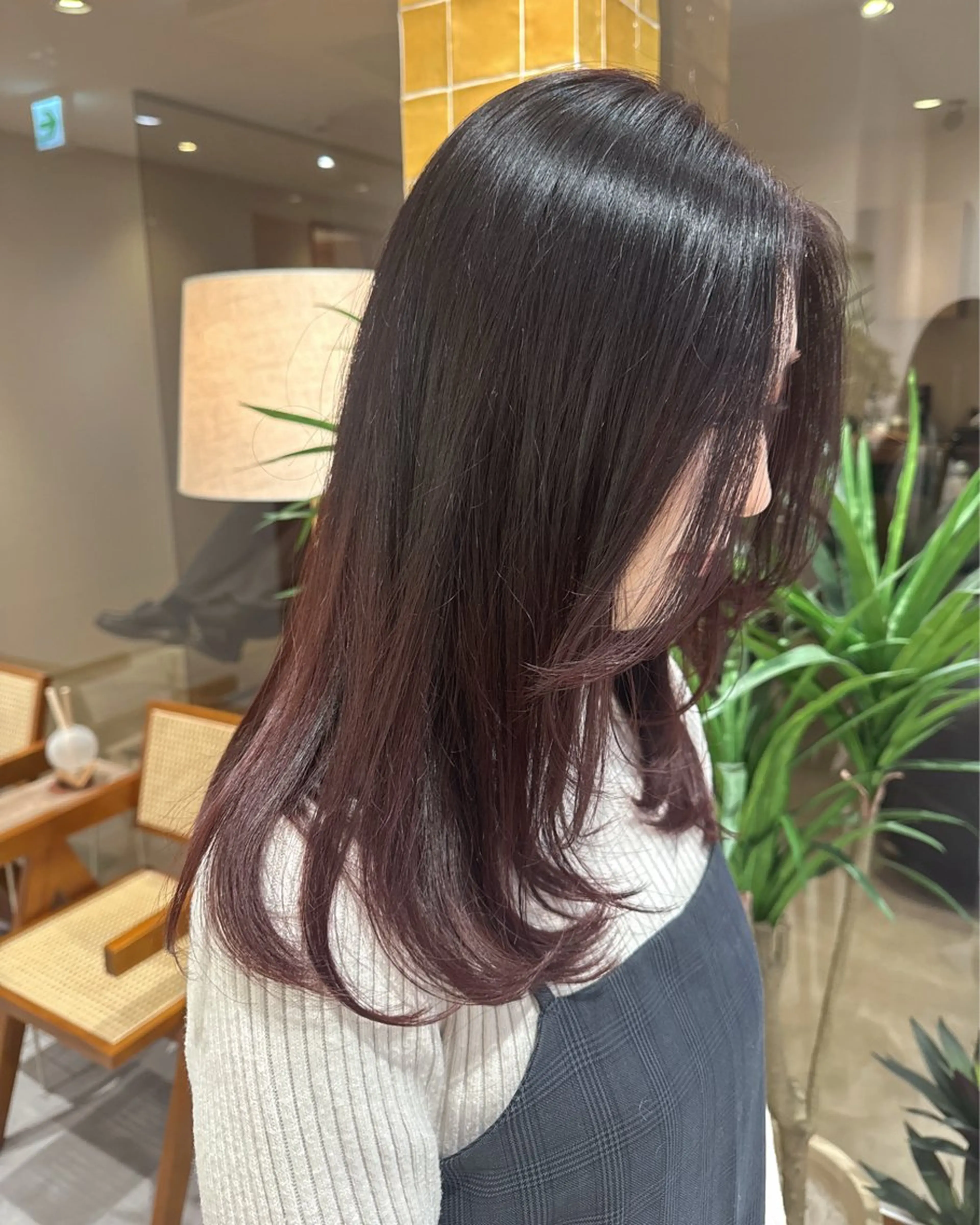 セミロング 透明感のあるモテ艶髪 🫧AYAKAのヘアスタイル