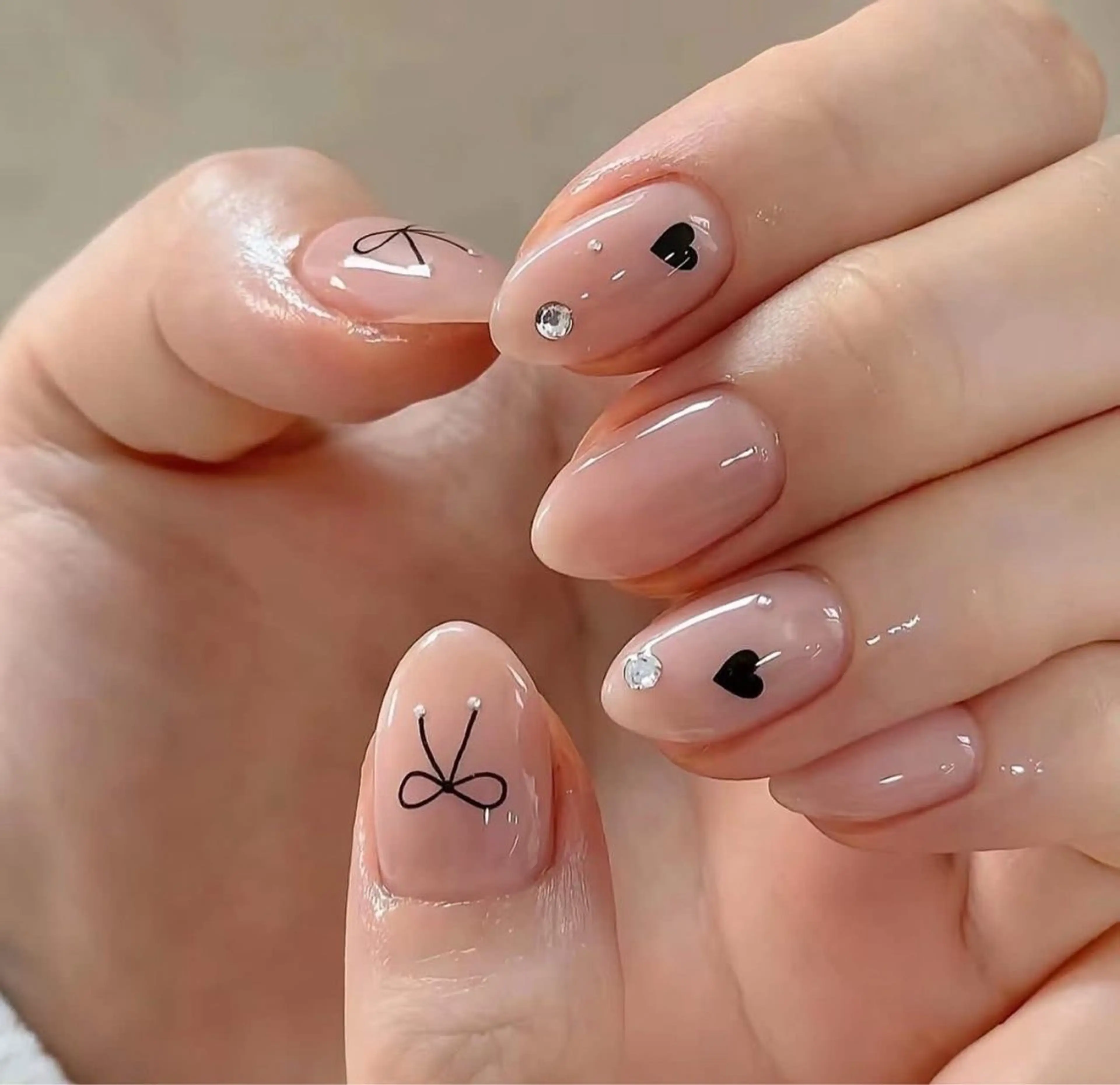 ネイル アートネイル 成人式 ジェルネイル ニュアンスネイル ネイルチップ Kora Nailのネイルデザイン