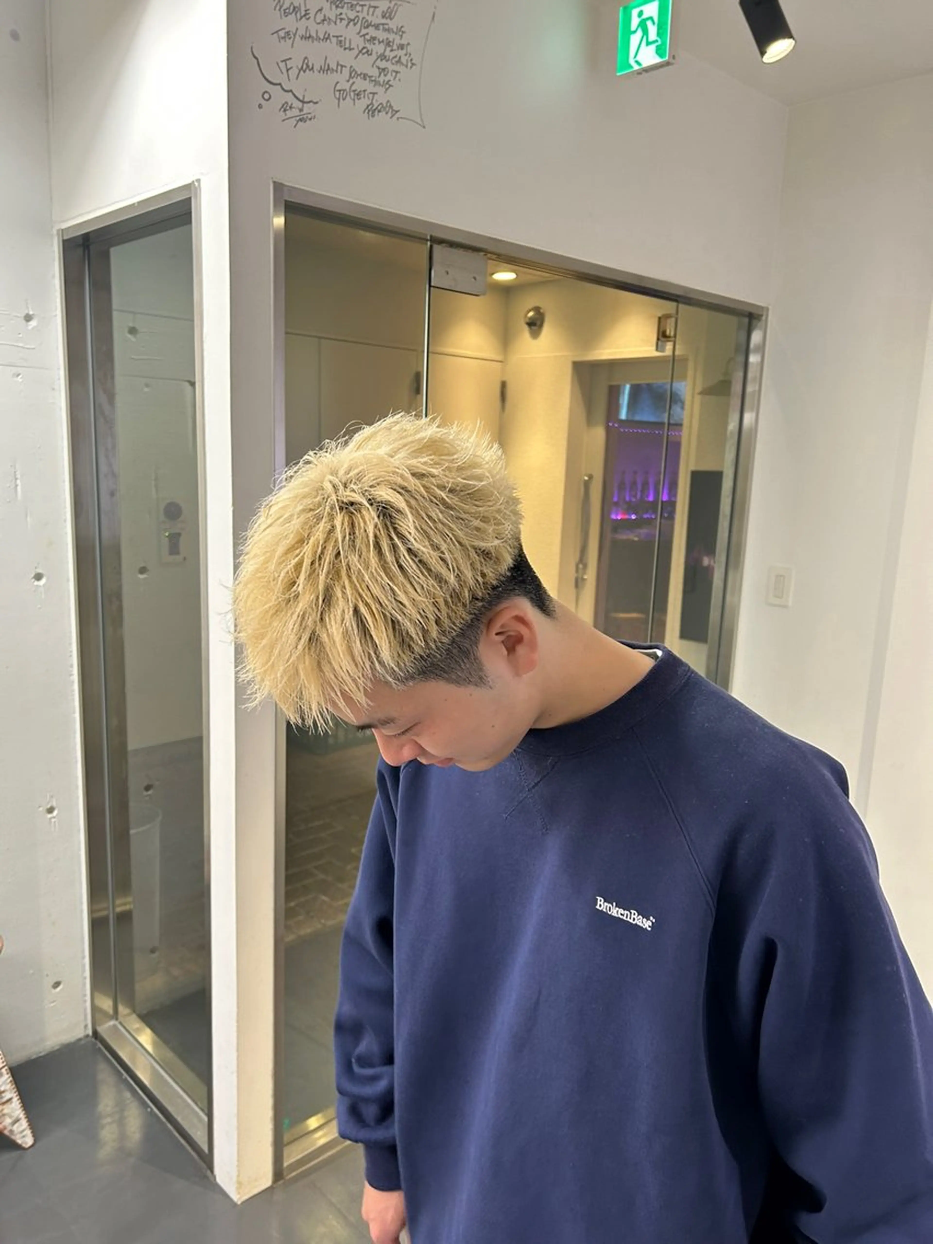 ショート カラー メンズ メンズハイトーン ハイトーンカラー ショートヘア stimulus所属・stimulus/ HAYATOのヘアスタイル