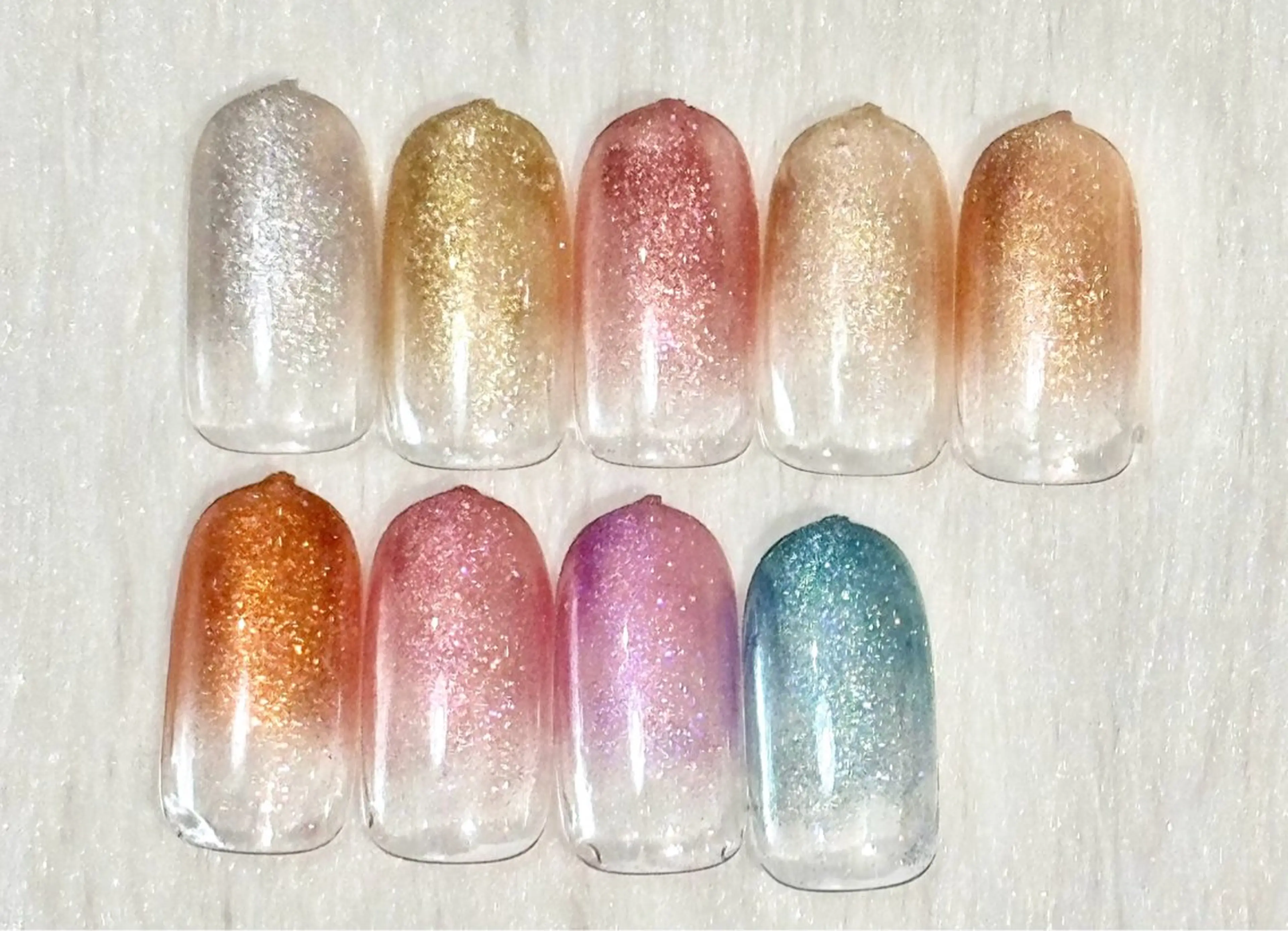 ネイル ラメ(グリッター) ラメグラデーション m.mネイル平塚所属・m.mネイル平塚 kazumiのネイルデザイン