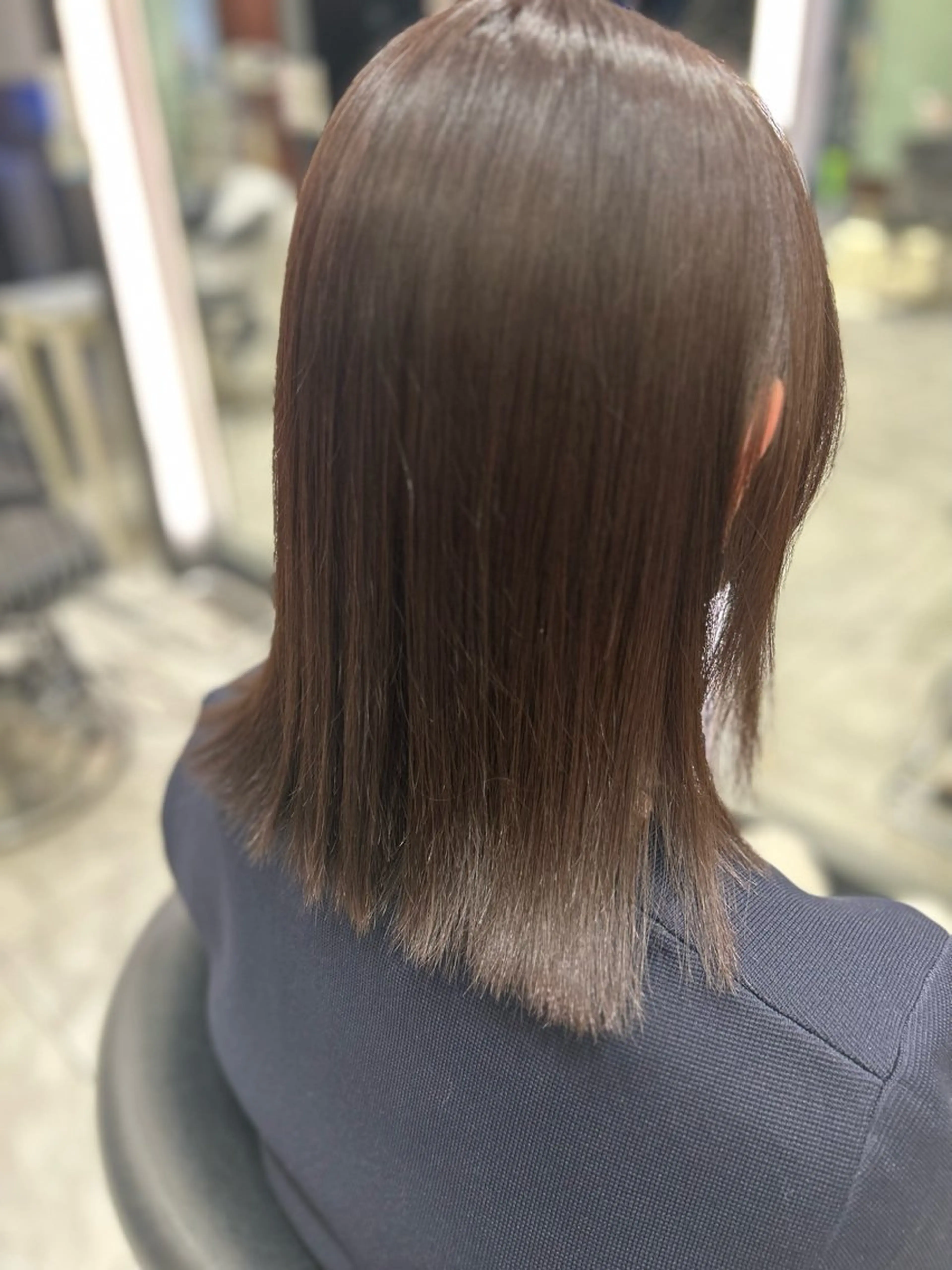 ミディアム カラー カット ヘアカラー コテ巻き風パーマ✨ 韓国ヘア🤎近下菜央のヘアスタイル