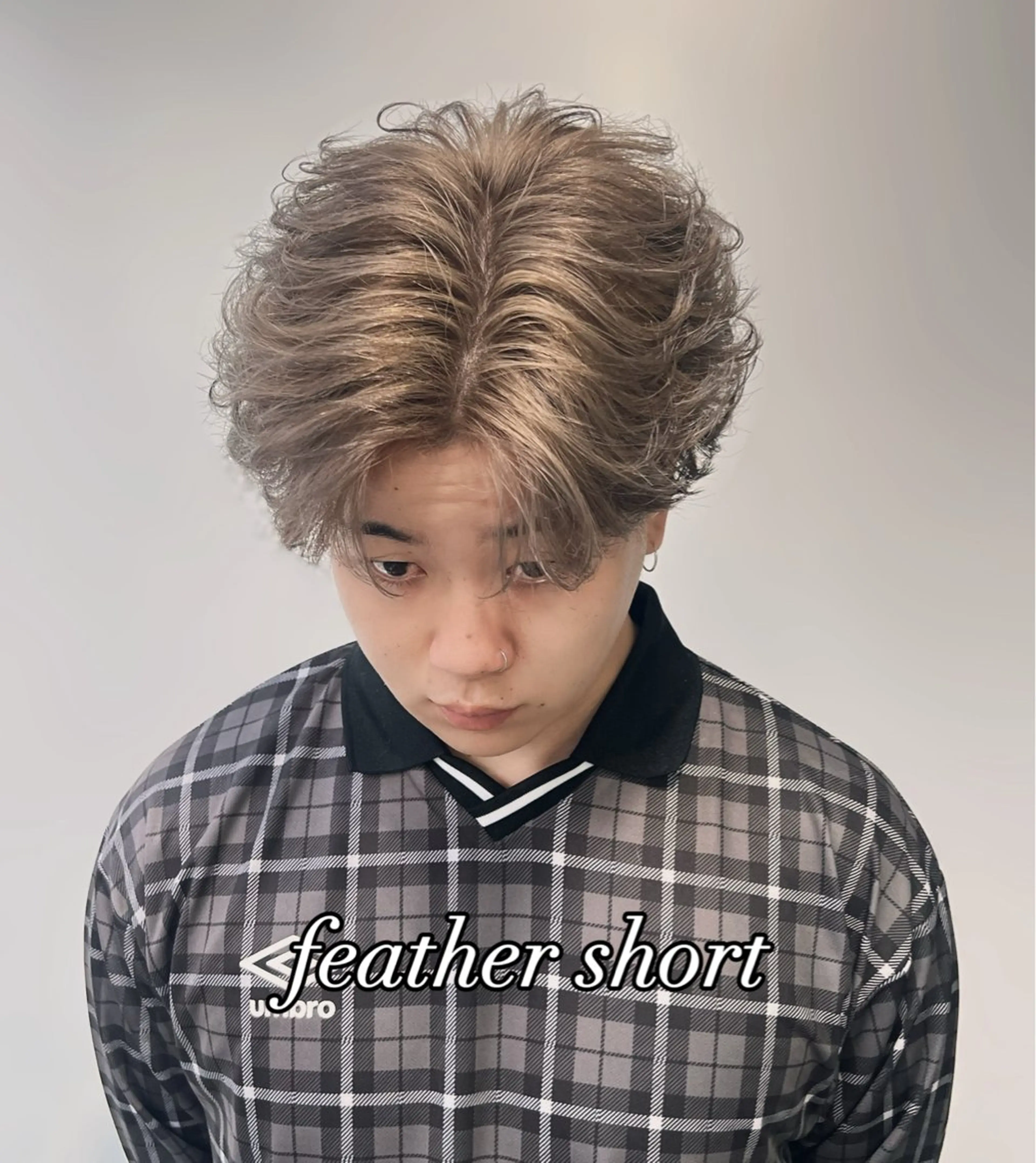 ショート カラー メンズ ベージュカラー ショートヘア PIA hair design所属・湖城 恵吾のヘアスタイル