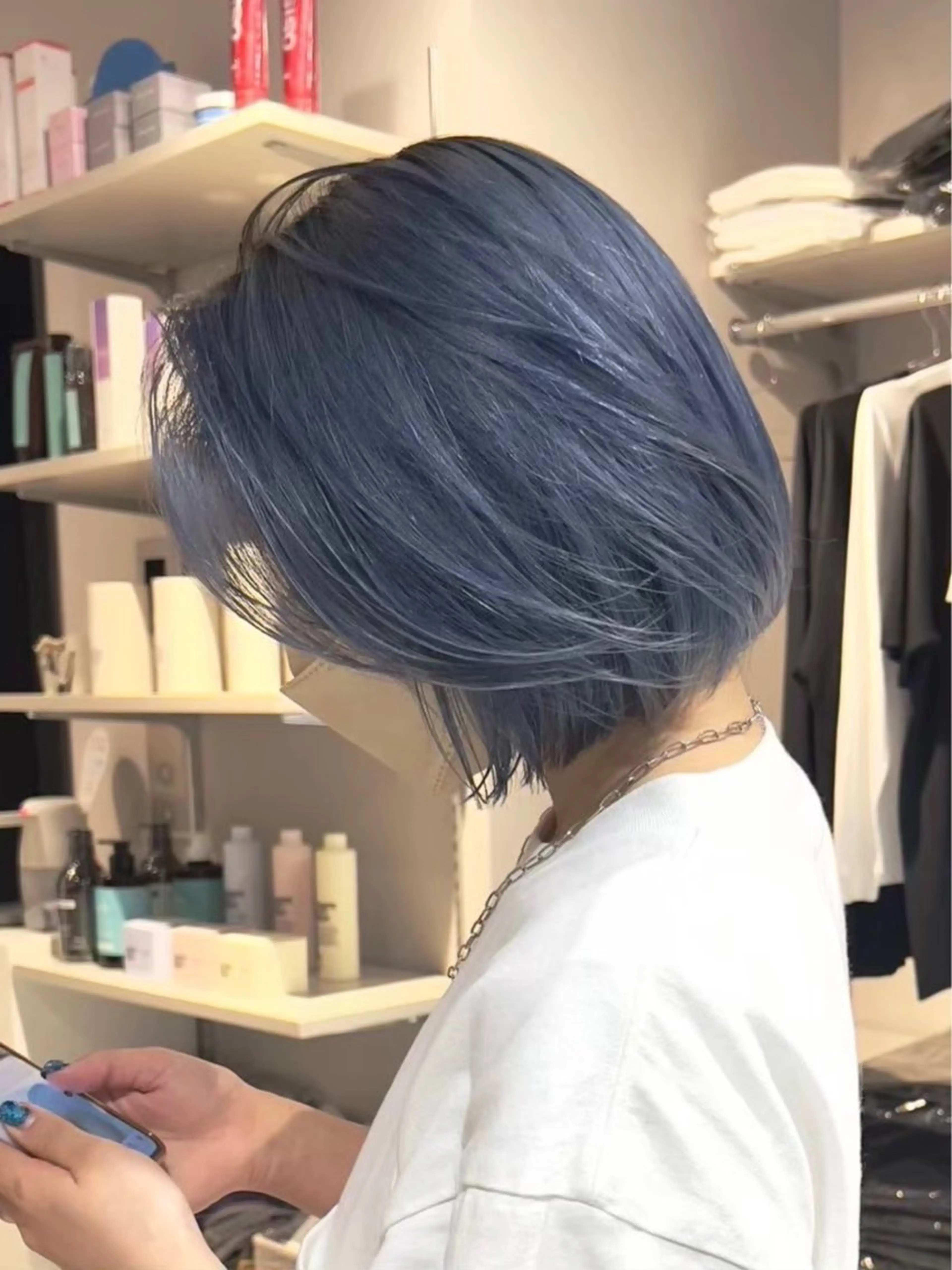 ショート カラー 透明感カラー/レイヤ ーhinata.のヘアスタイル