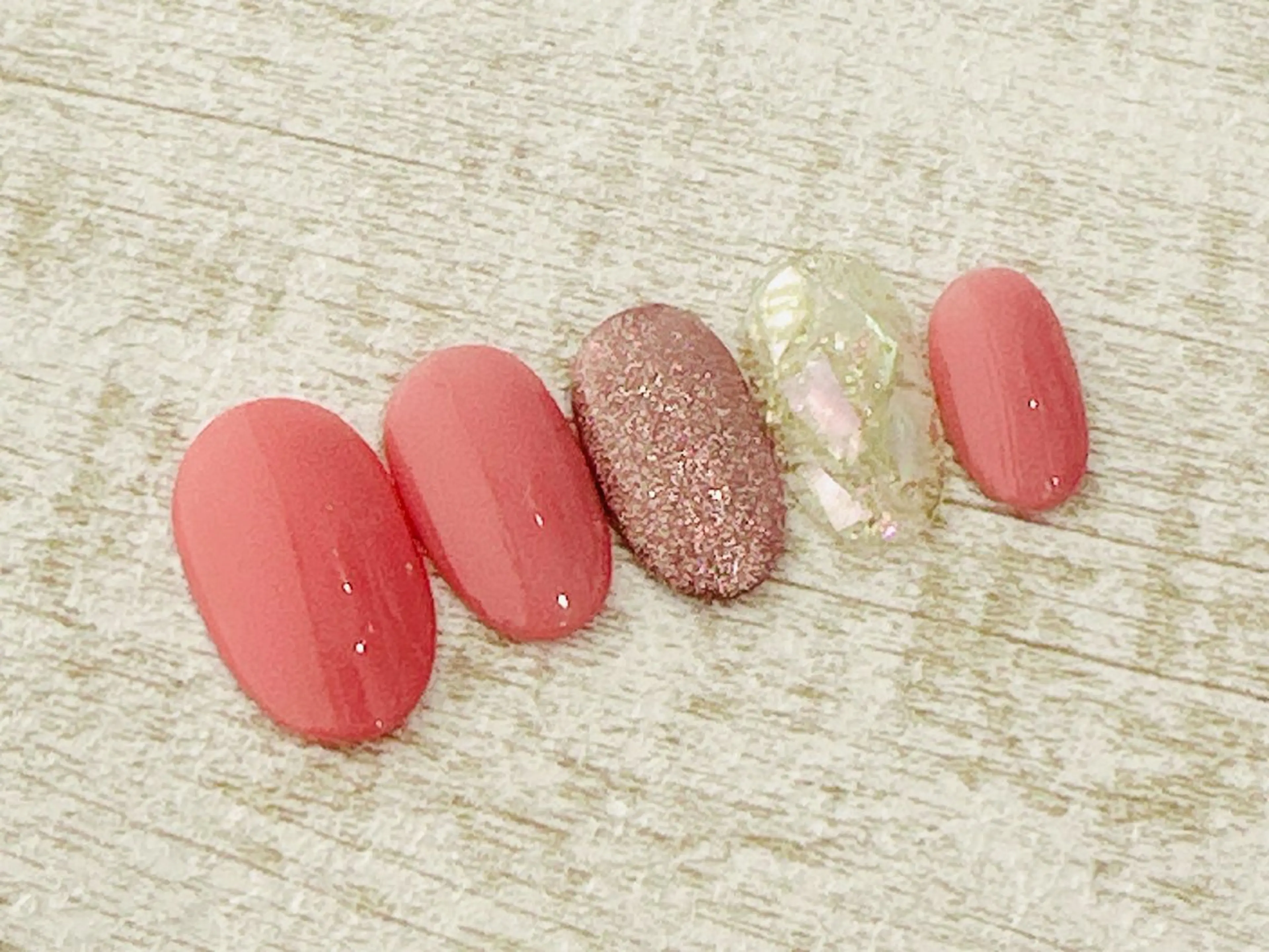 ネイル 月、水、木限定 和泉樹理のネイルデザイン